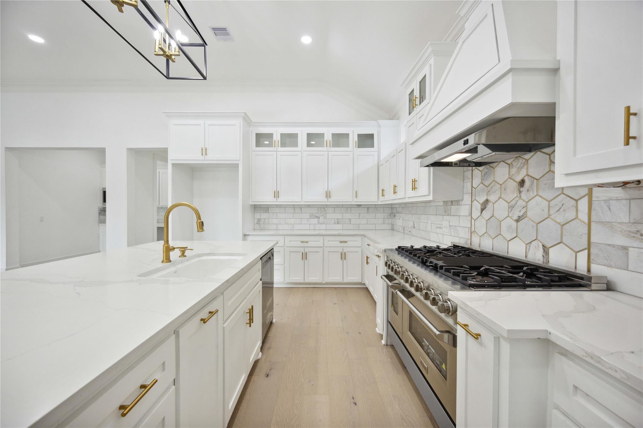 16015 Bridges Fairway Lane