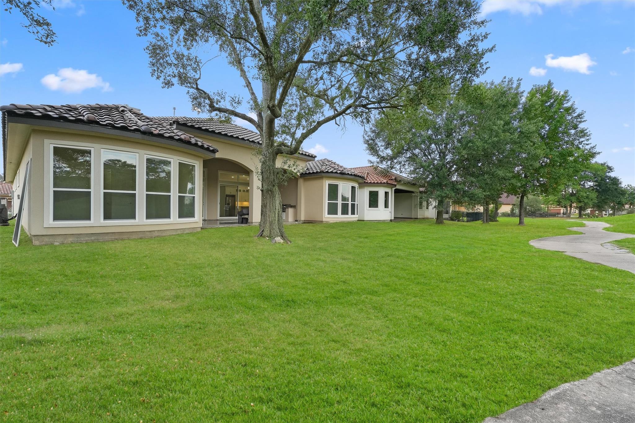 16015 Bridges Fairway Lane