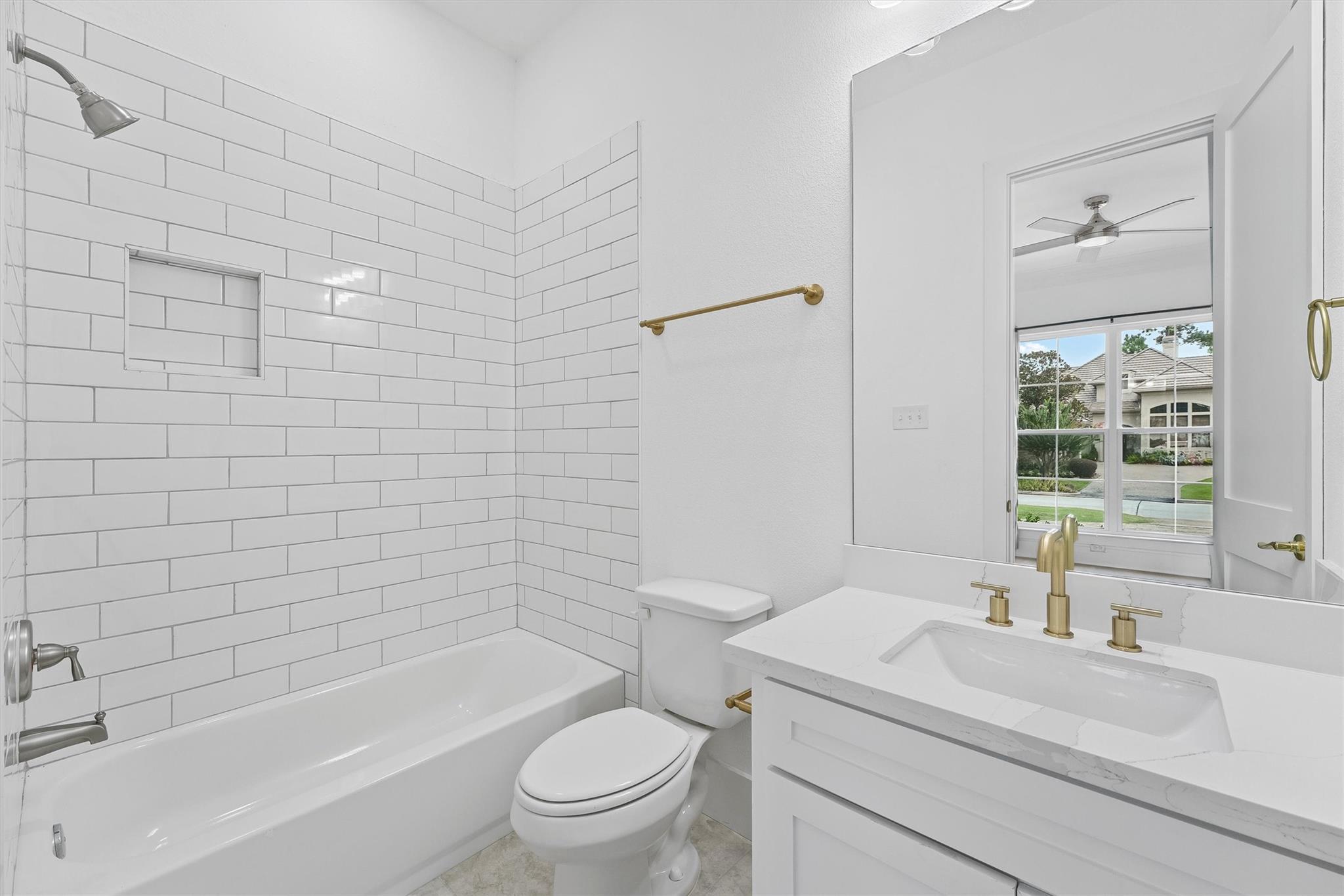 16015 Bridges Fairway Lane