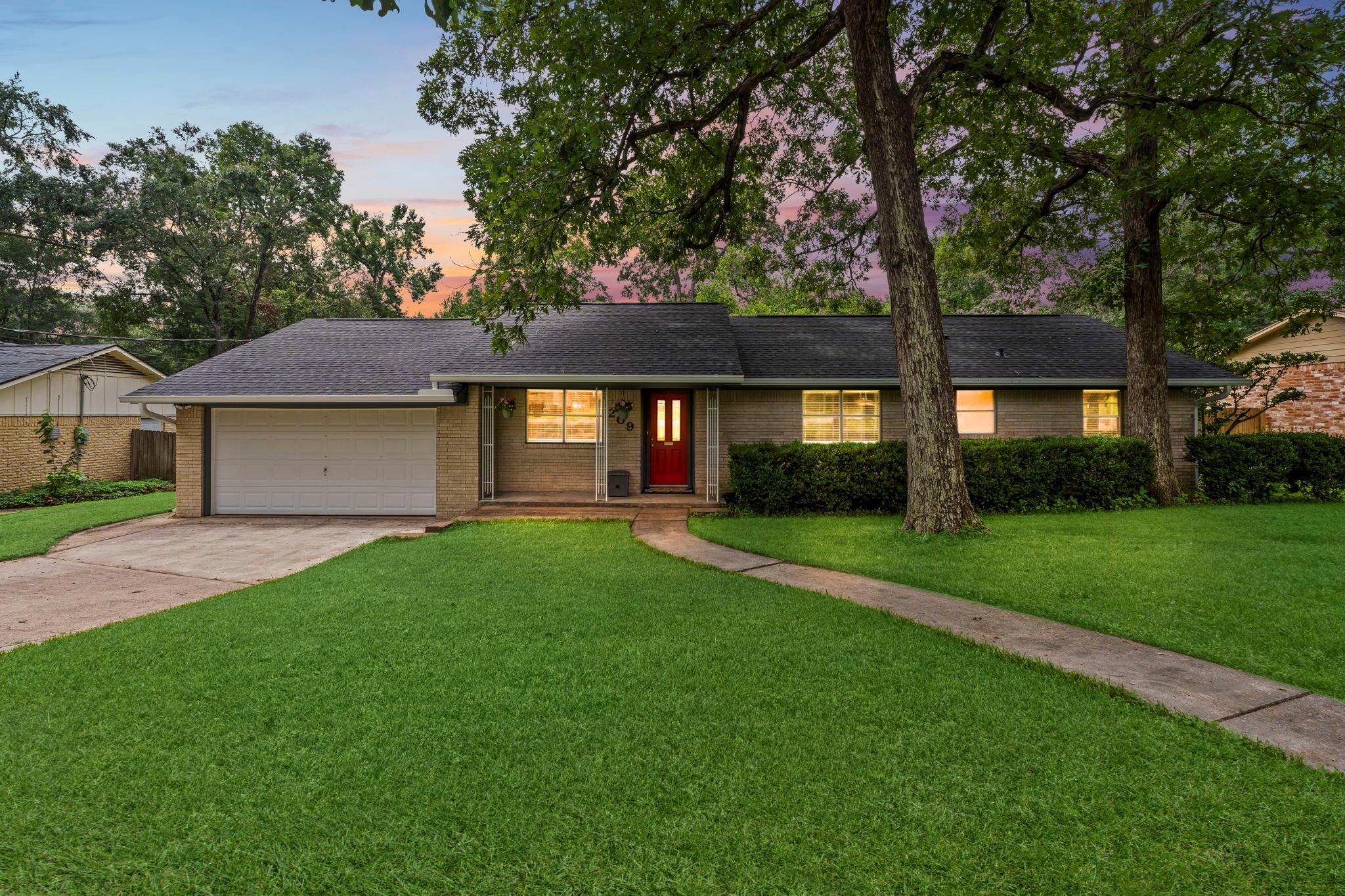 209 Summit Drive