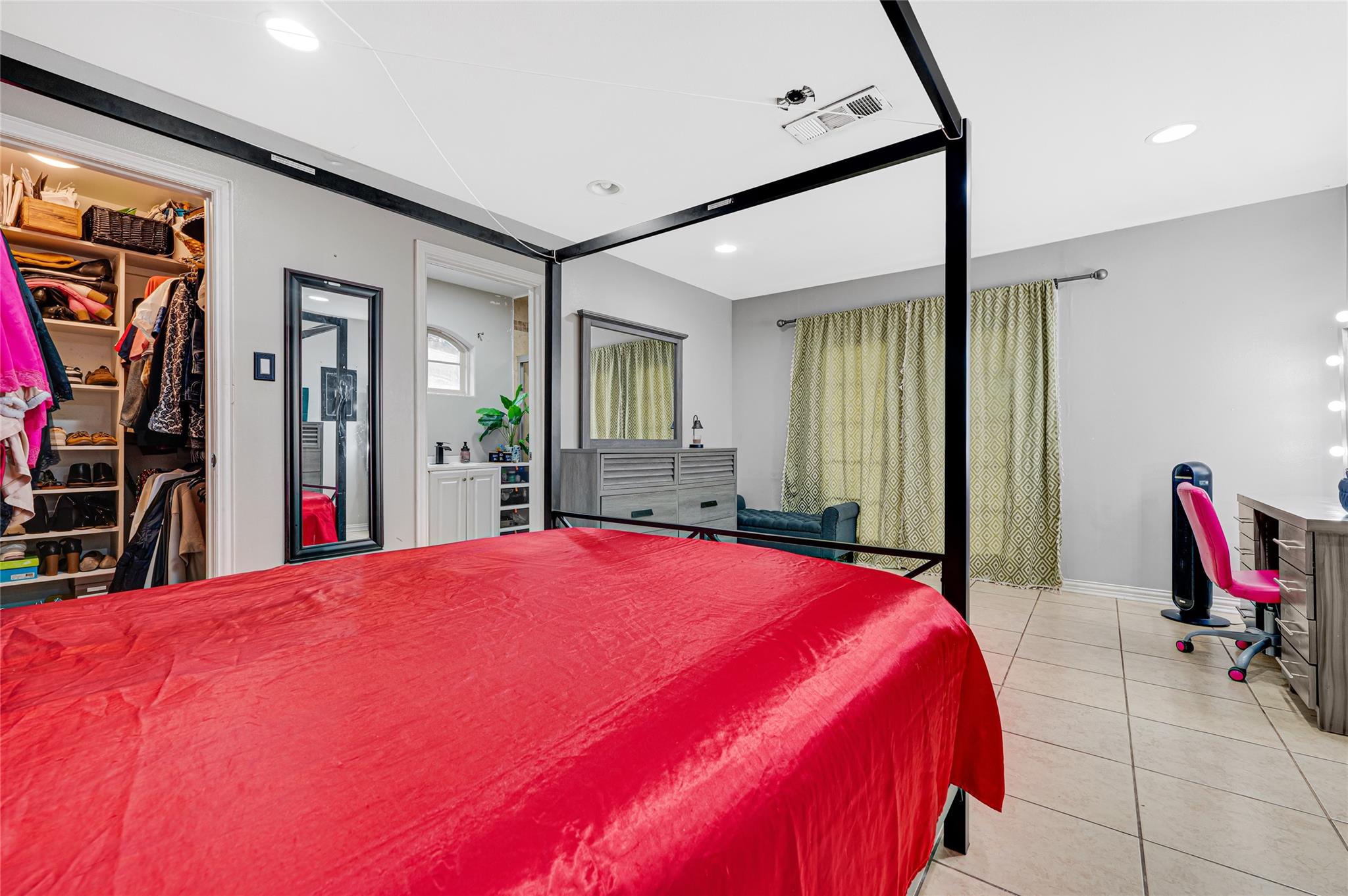 10010 Valley Park Drive