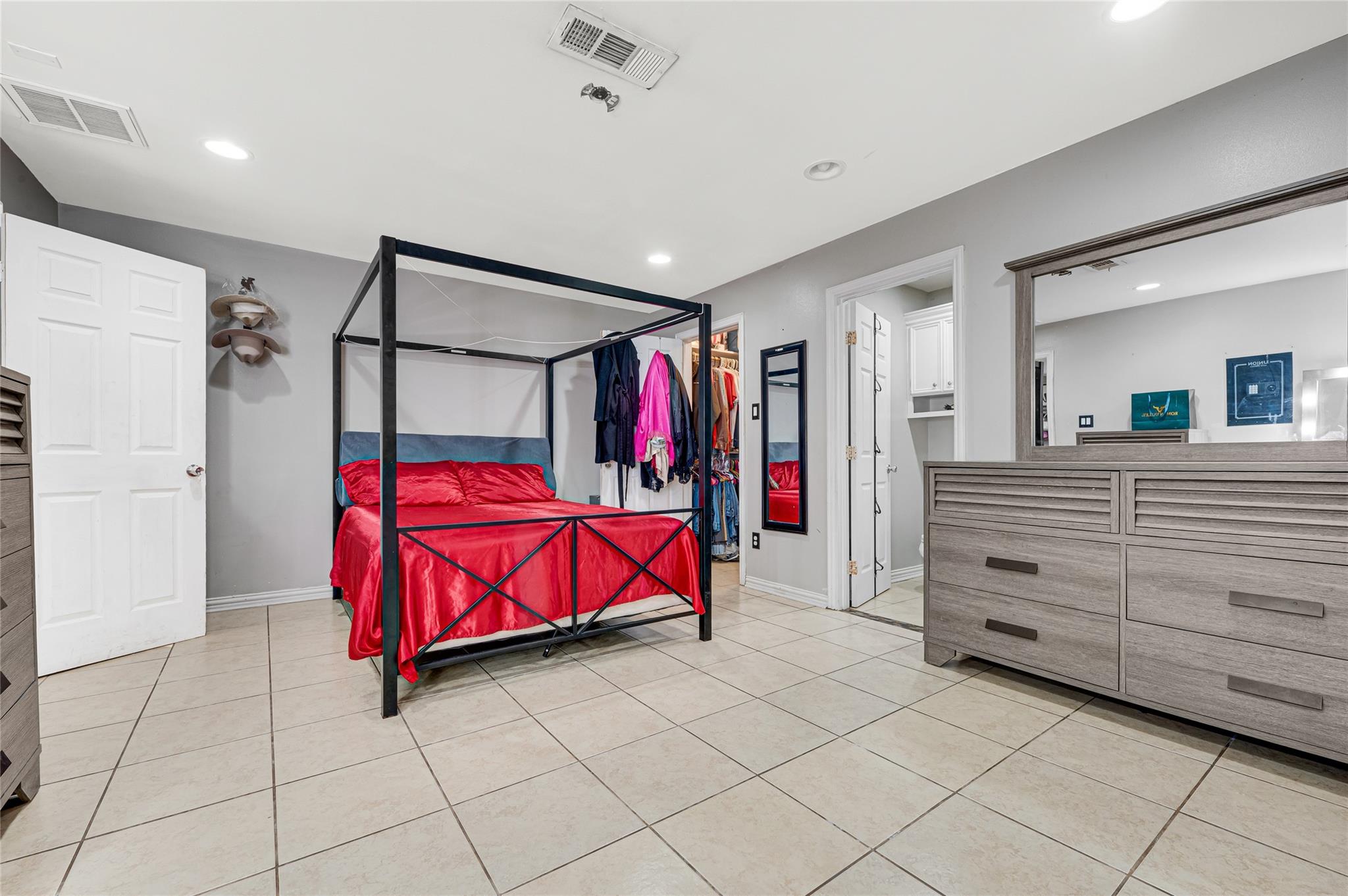 10010 Valley Park Drive