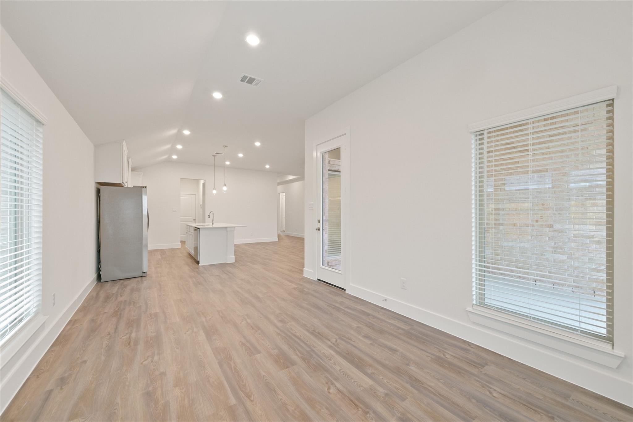 1541 Apache Heights Drive