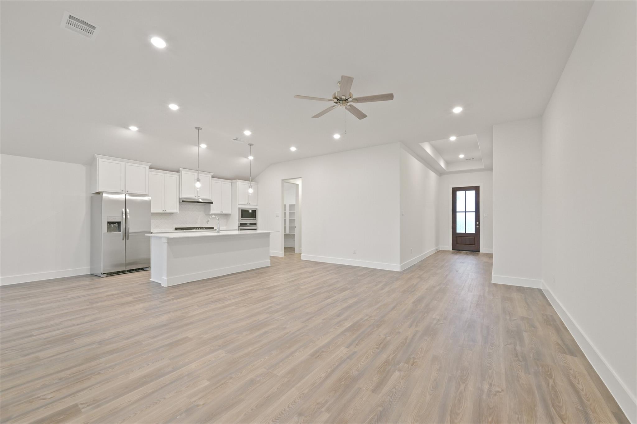 1541 Apache Heights Drive