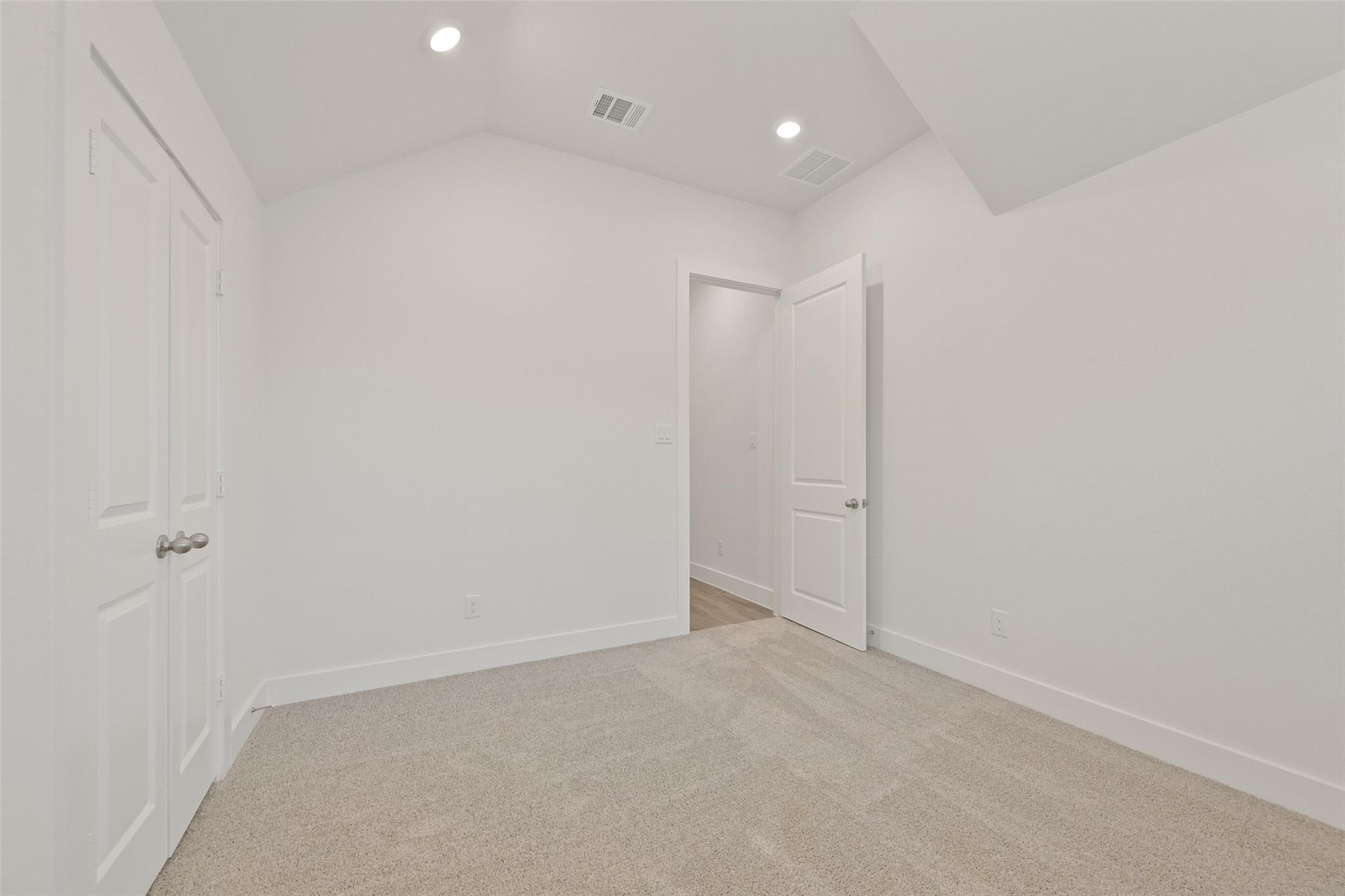 1541 Apache Heights Drive