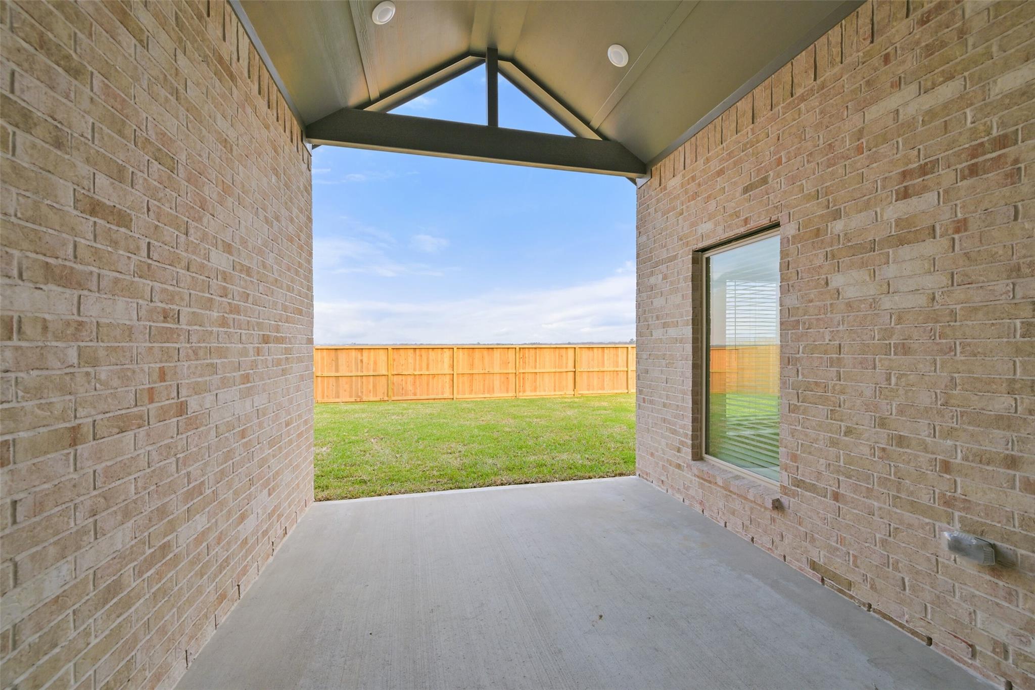 1541 Apache Heights Drive