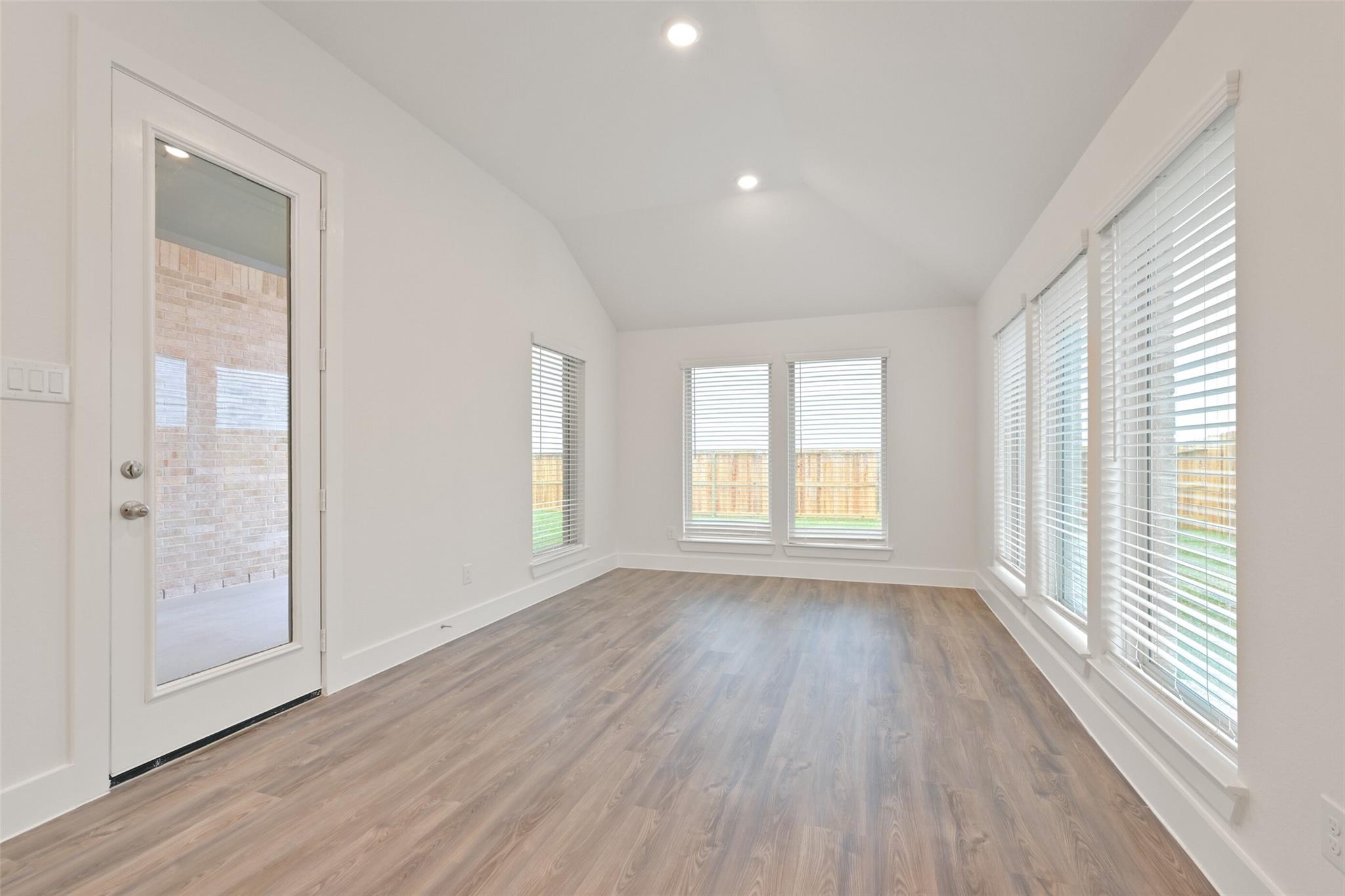 1541 Apache Heights Drive