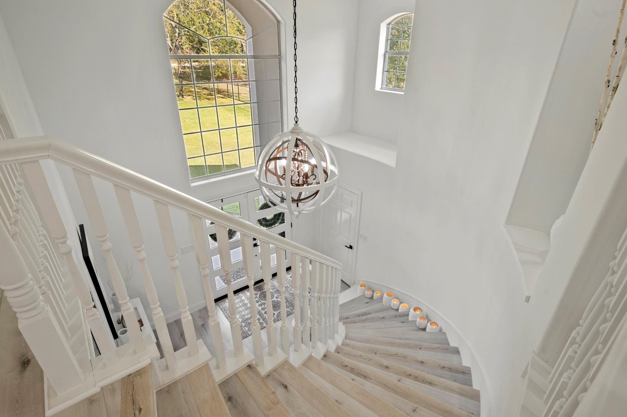 9822 Crestwater Circle