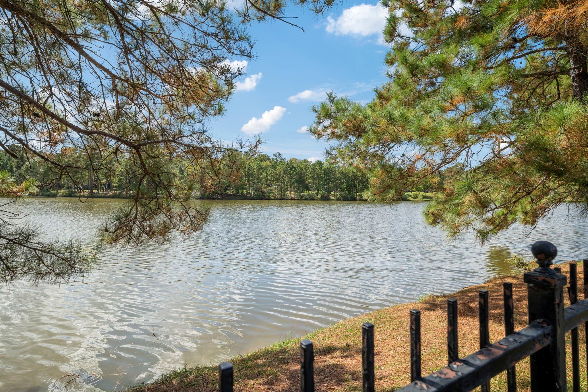 9822 Crestwater Circle