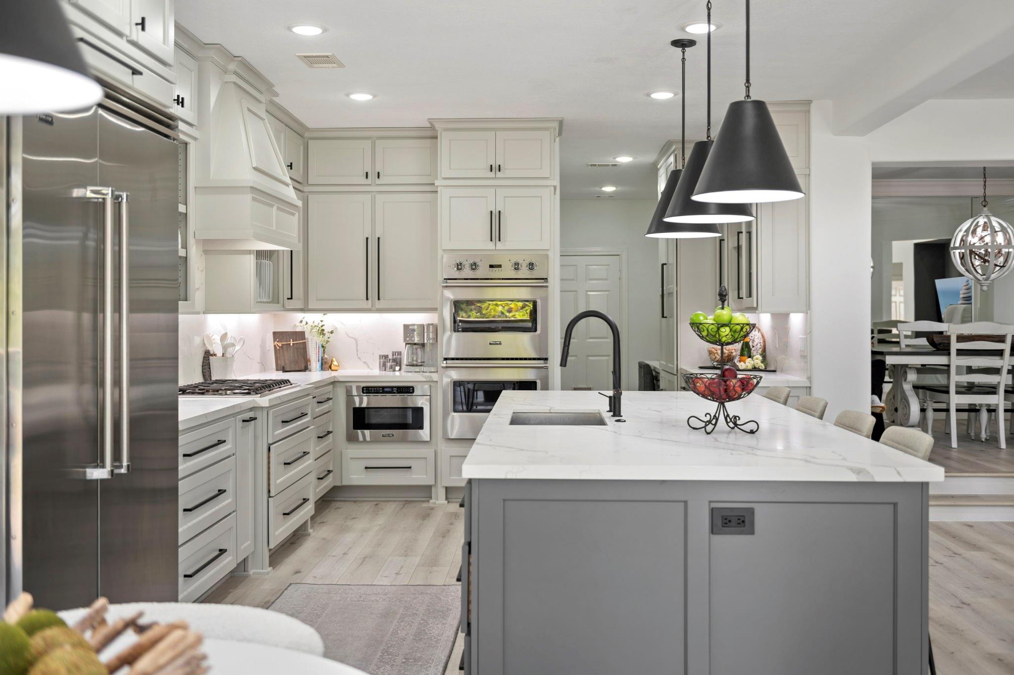 9822 Crestwater Circle