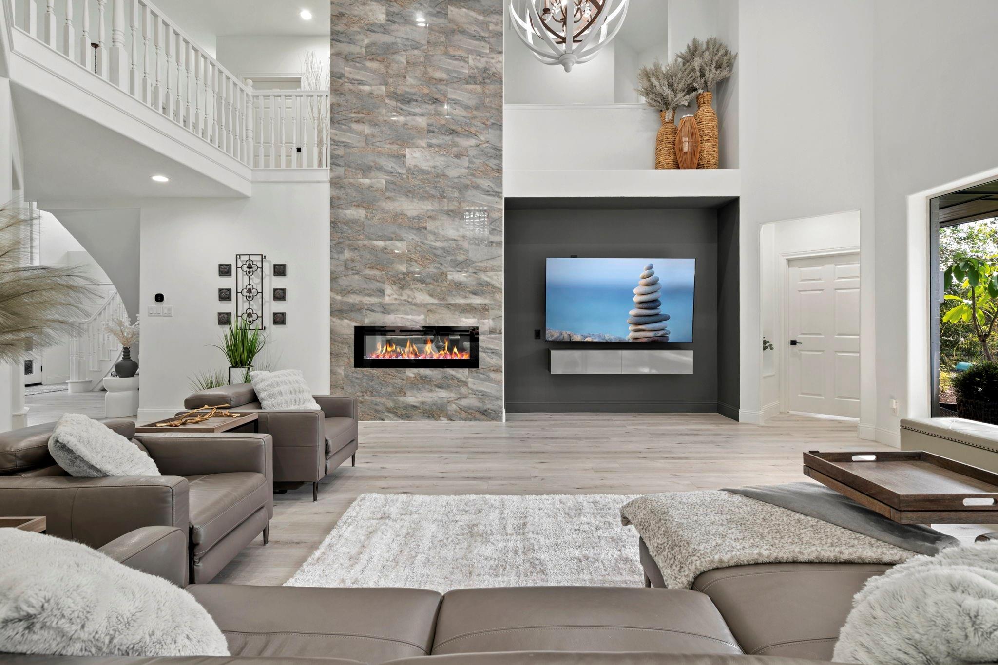 9822 Crestwater Circle