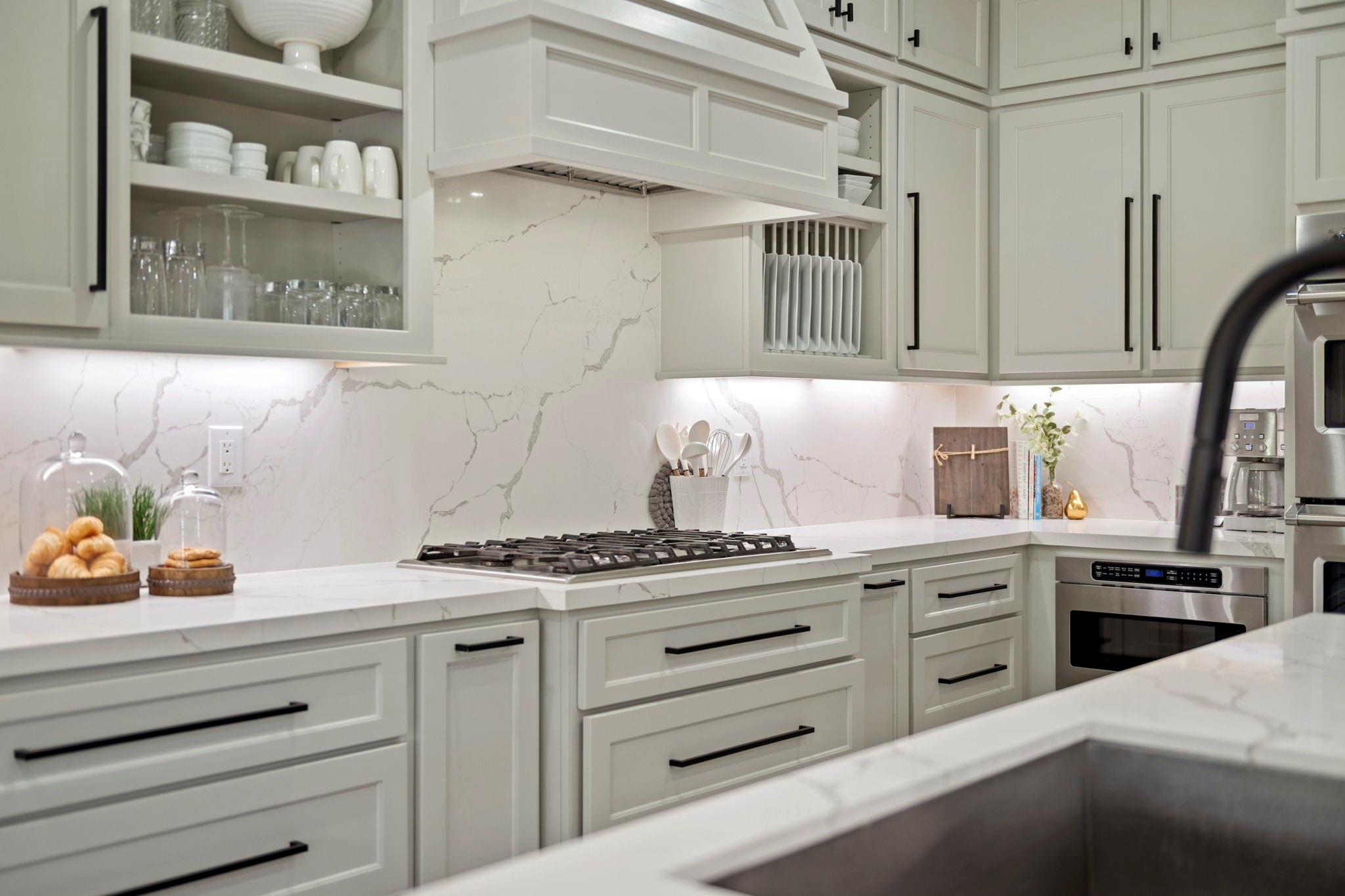 9822 Crestwater Circle