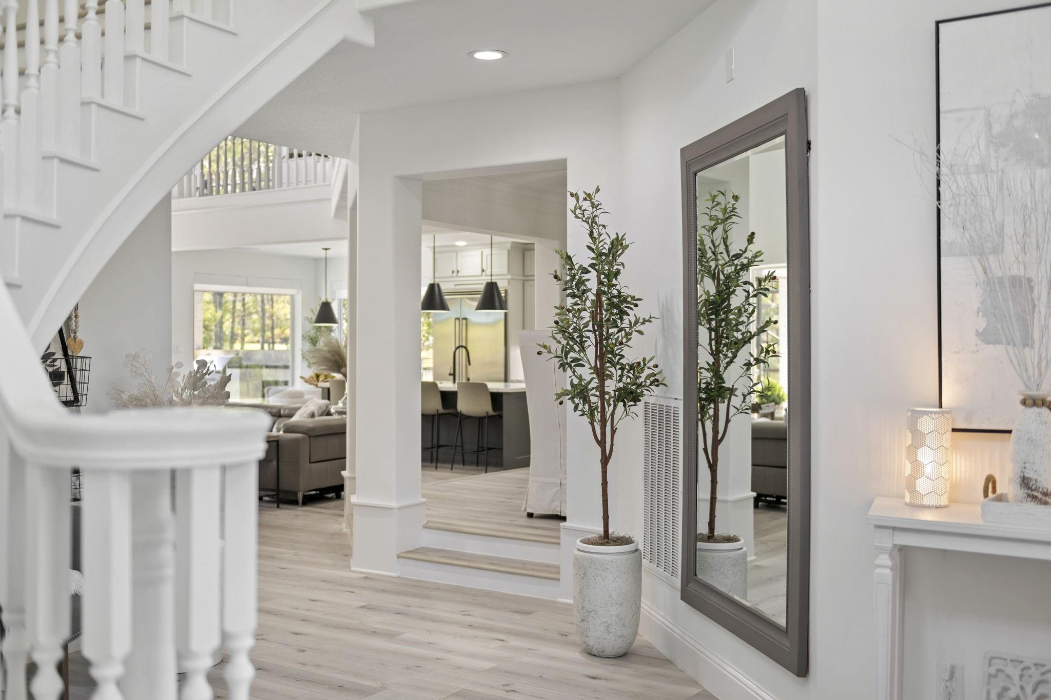 9822 Crestwater Circle