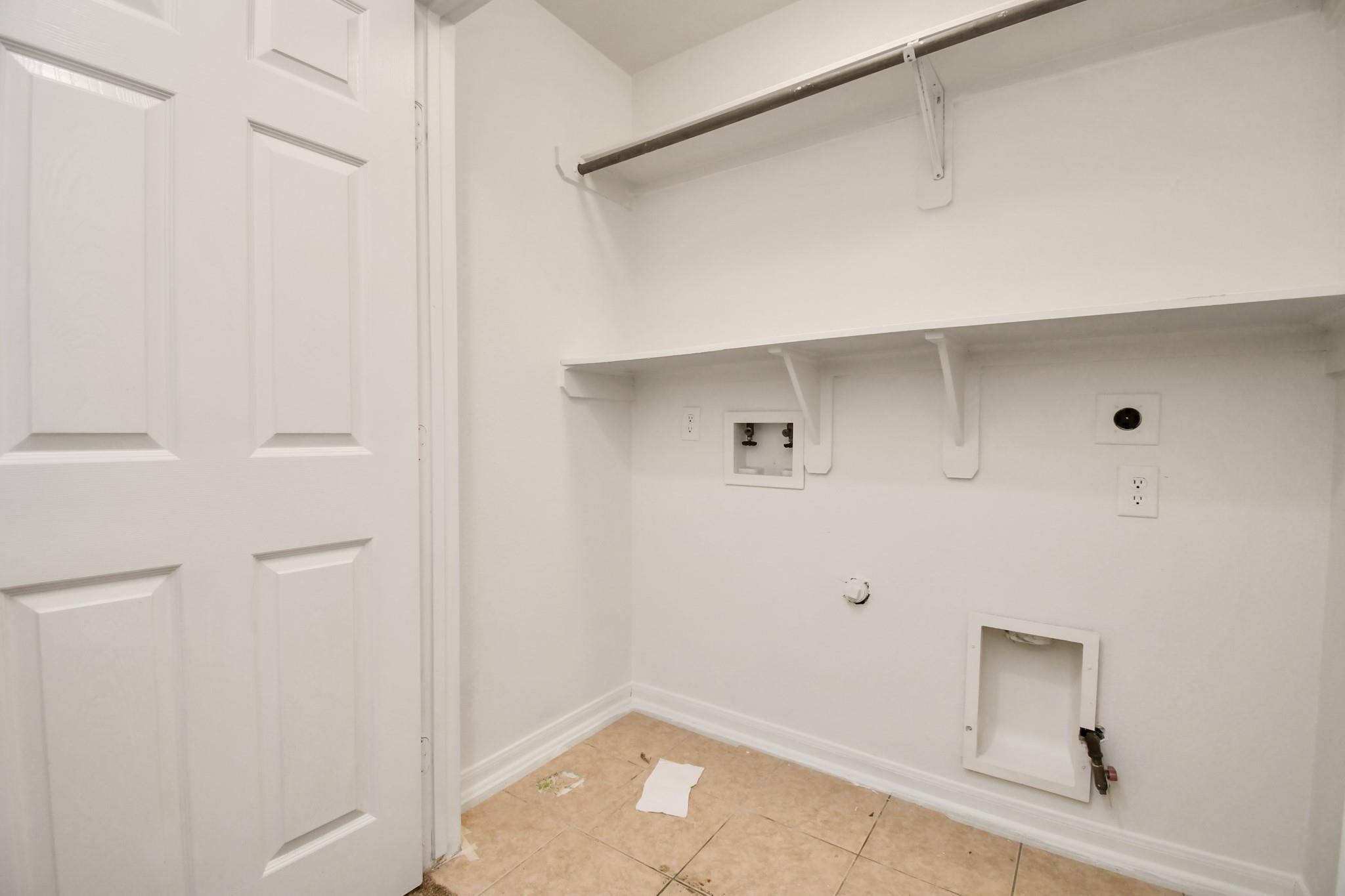 12818 Schiller Park Lane