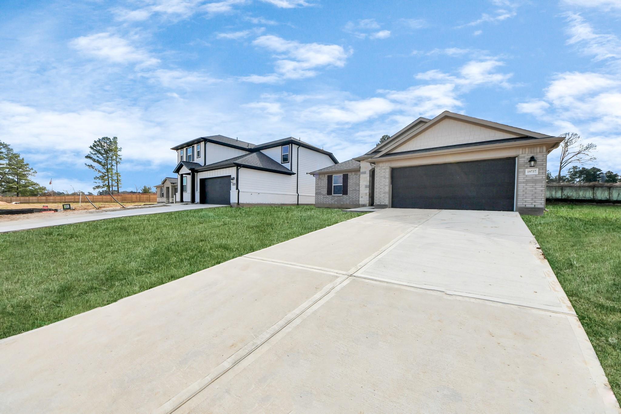 19737 Flag View Drive