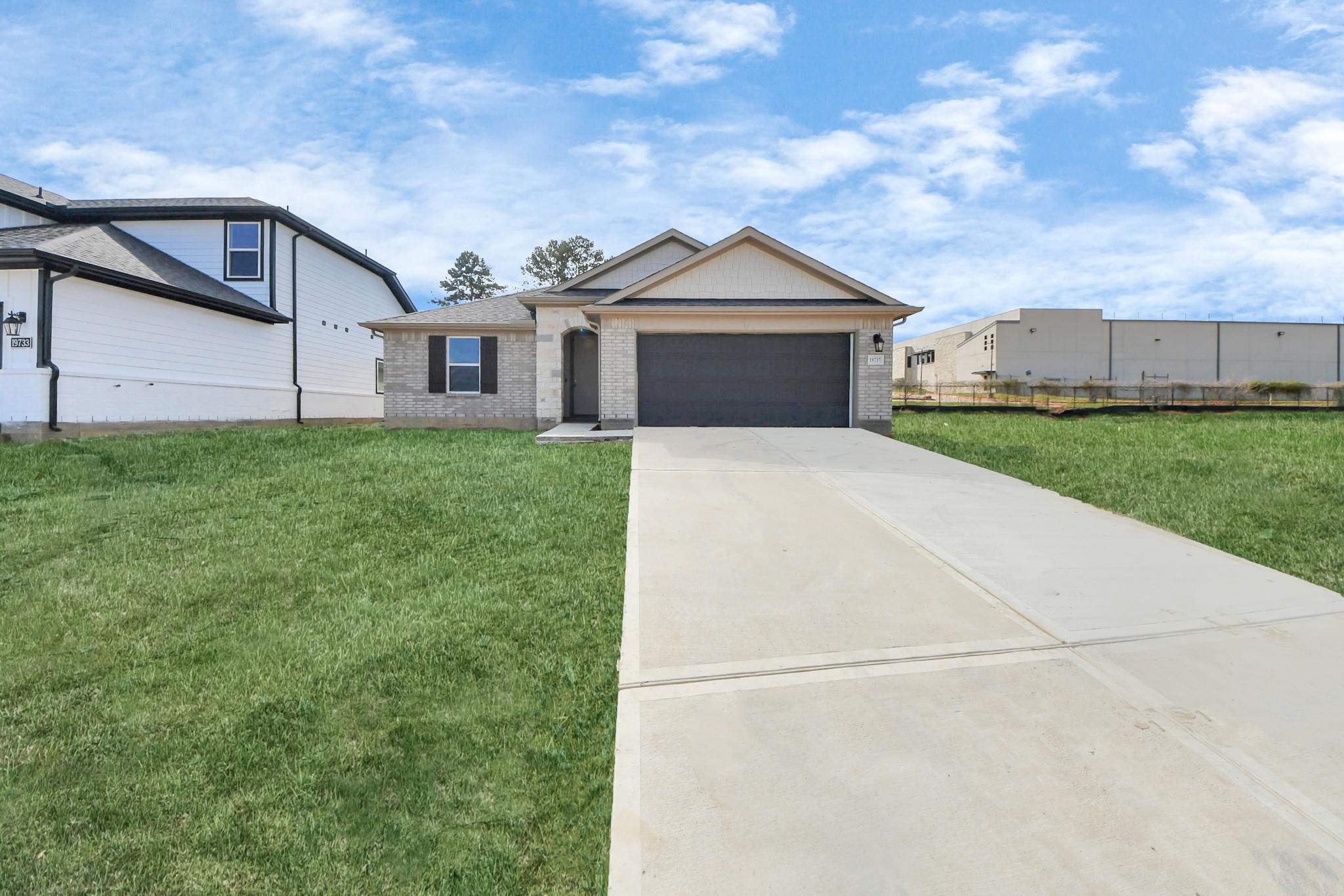 19737 Flag View Drive