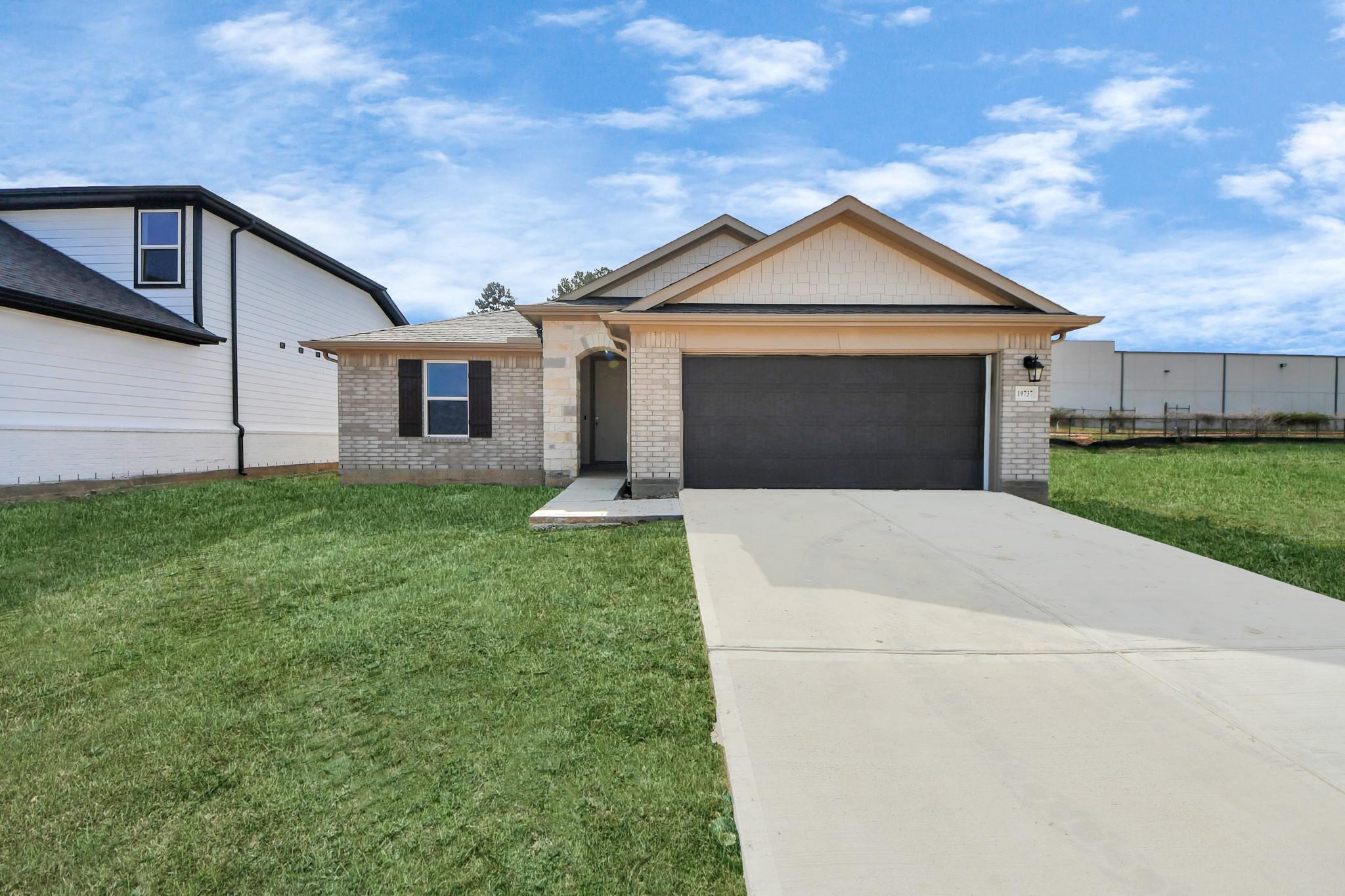 19737 Flag View Drive