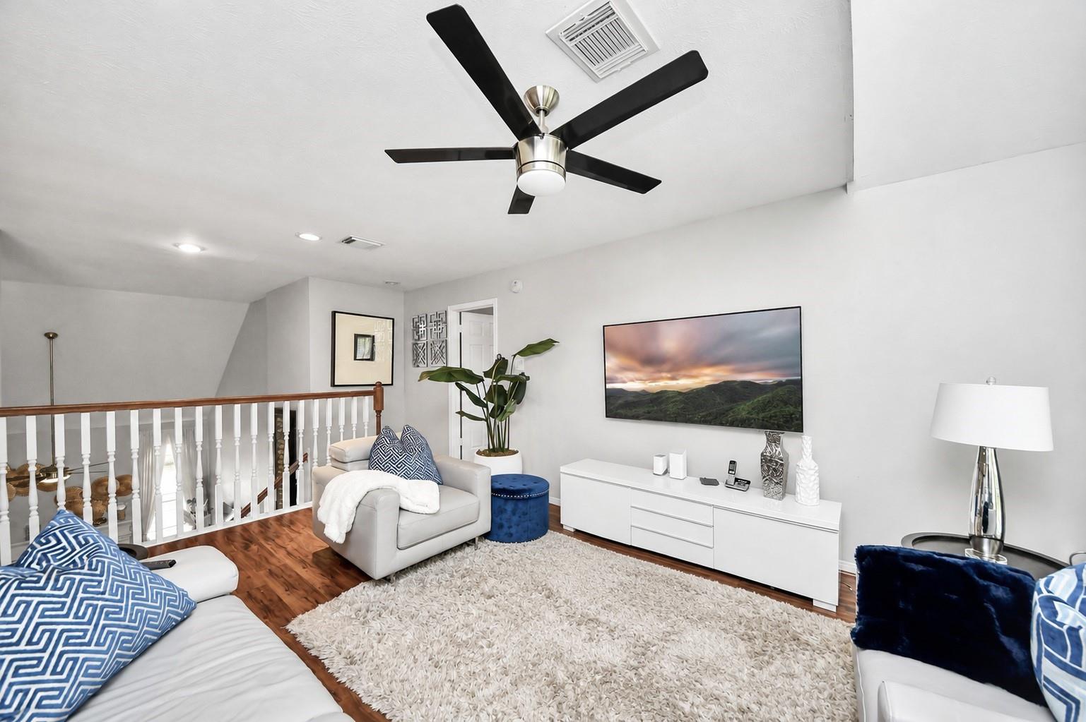 1123 Glendale Drive