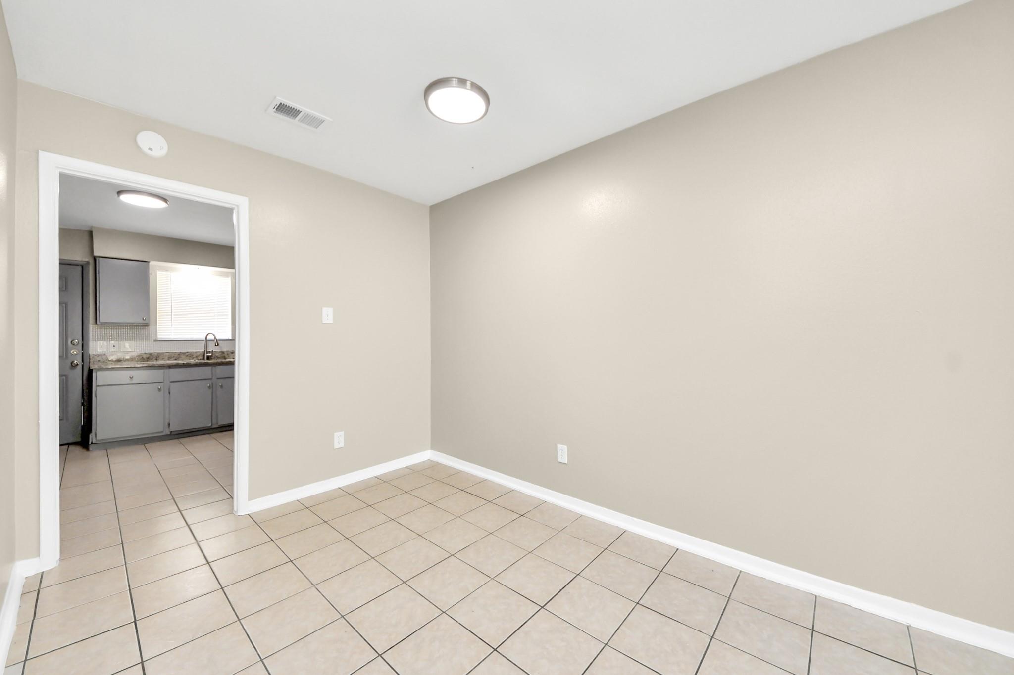 1736 Crestdale Drive # 8