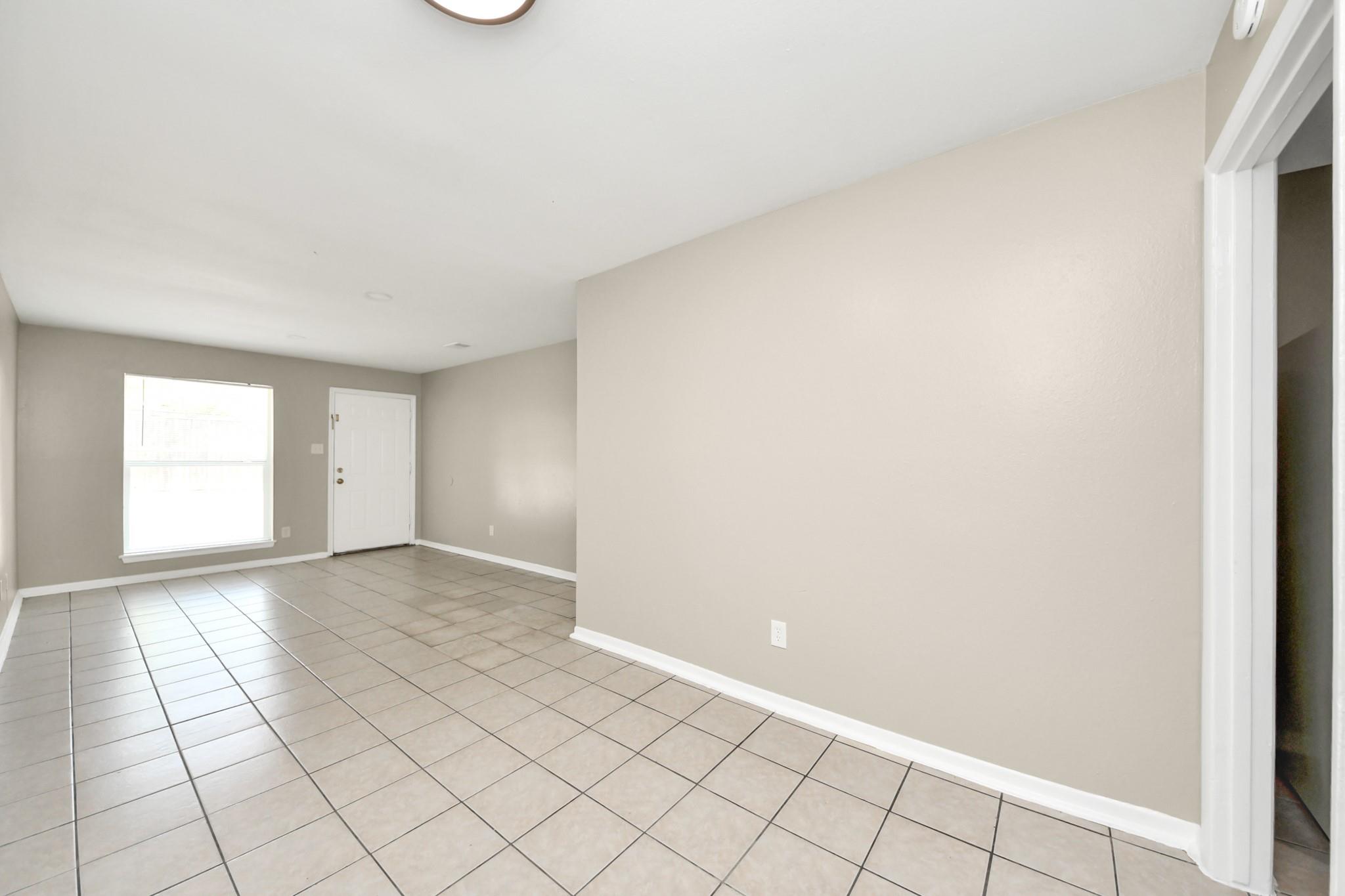 1736 Crestdale Drive # 8