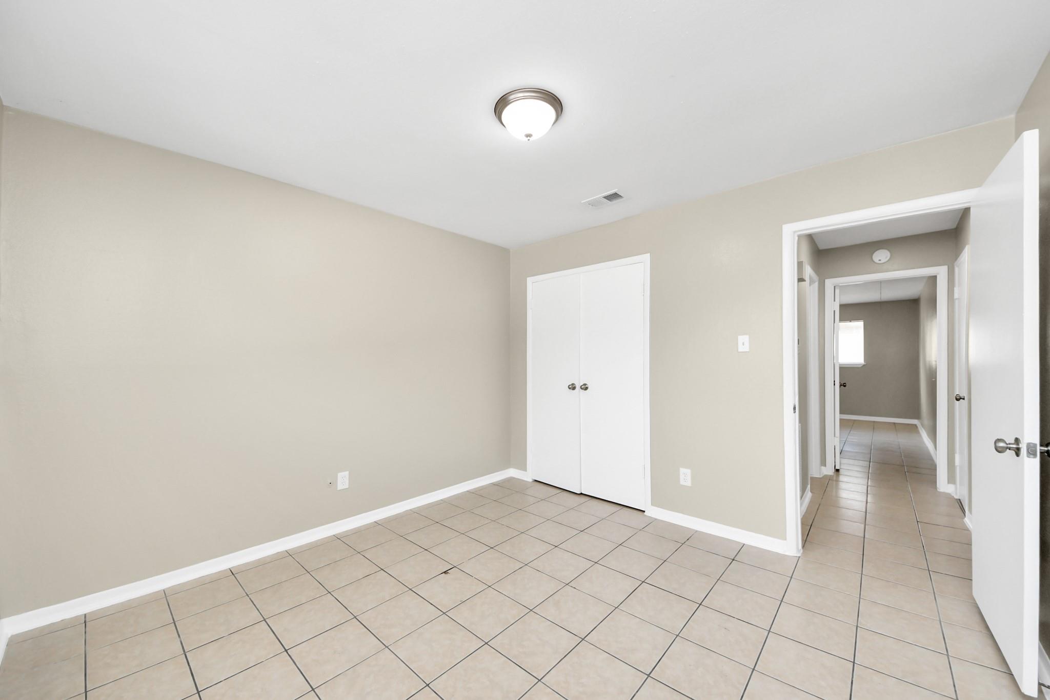 1736 Crestdale Drive # 8