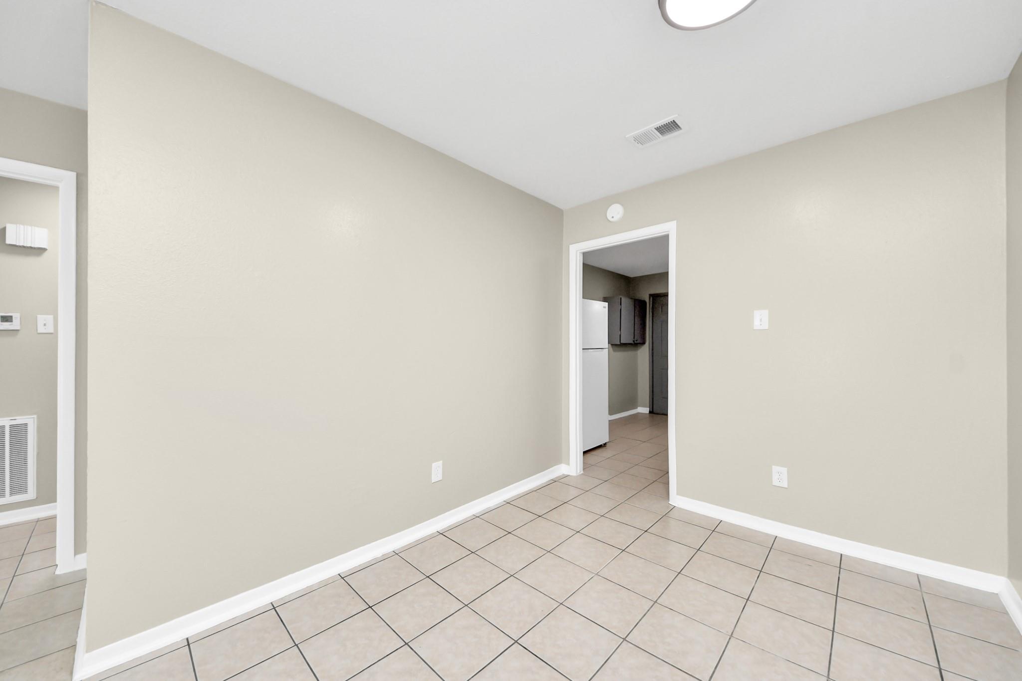 1736 Crestdale Drive # 8
