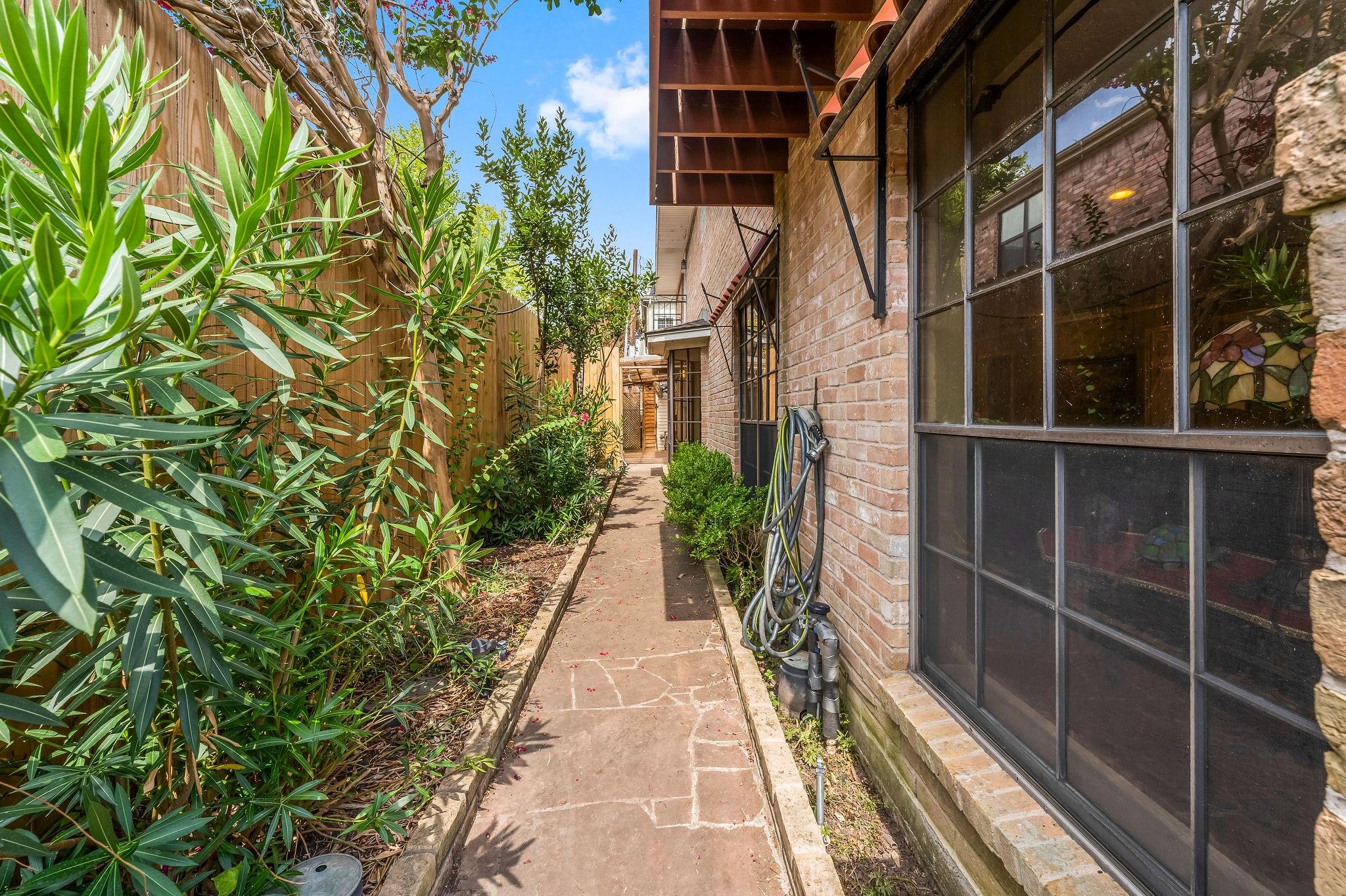 2009 Nantucket Drive