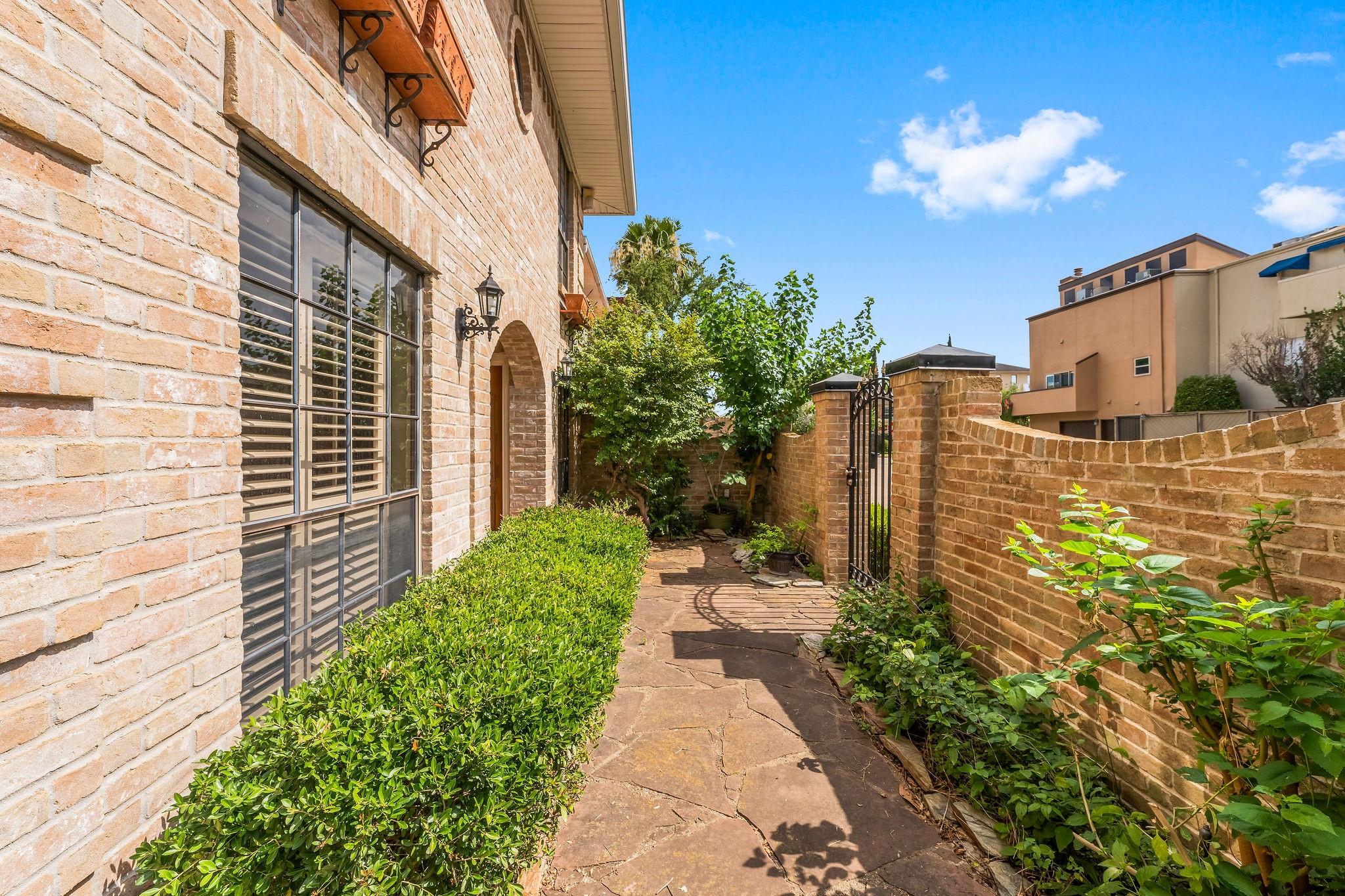 2009 Nantucket Drive