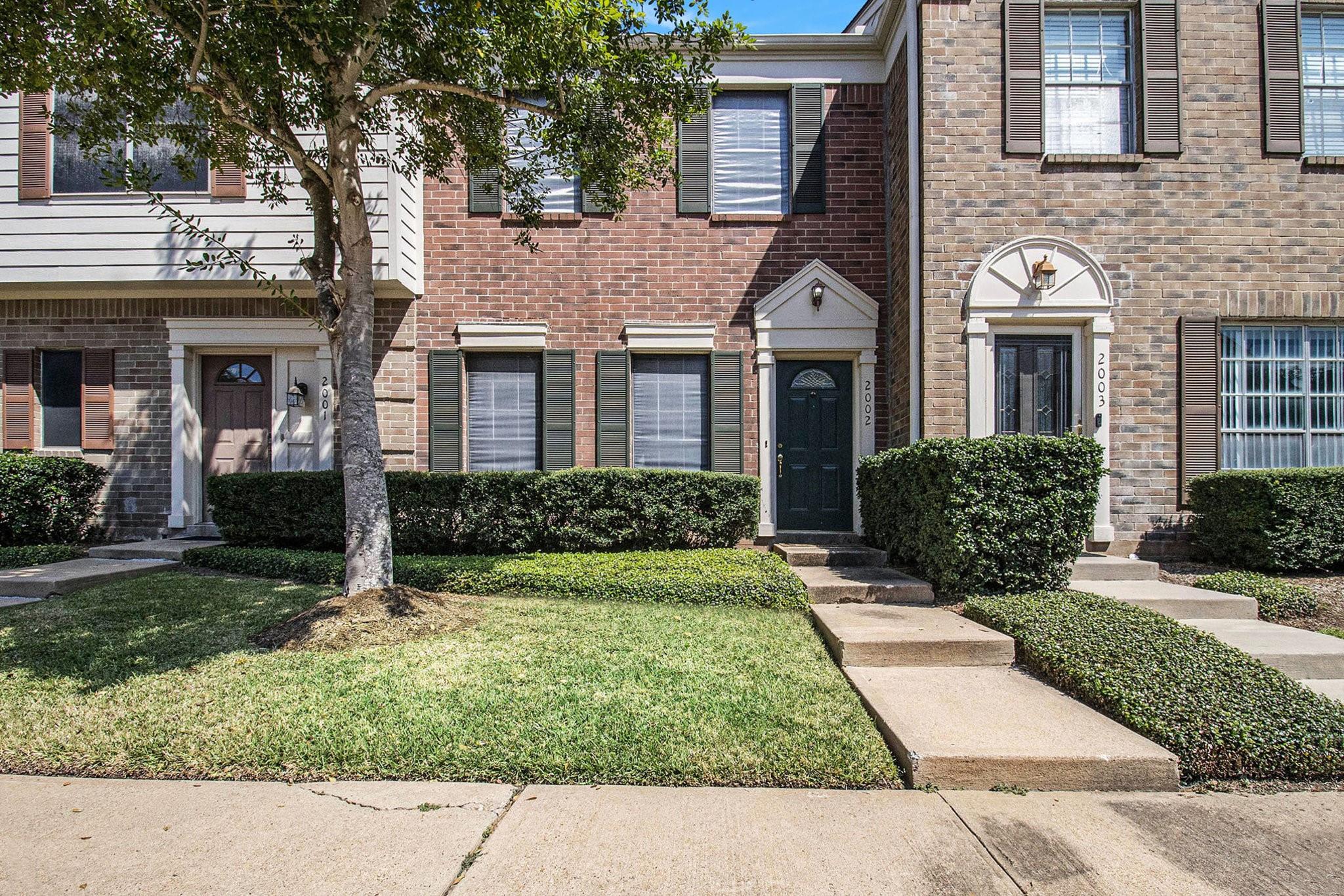 2930 Grant Lakes 2002