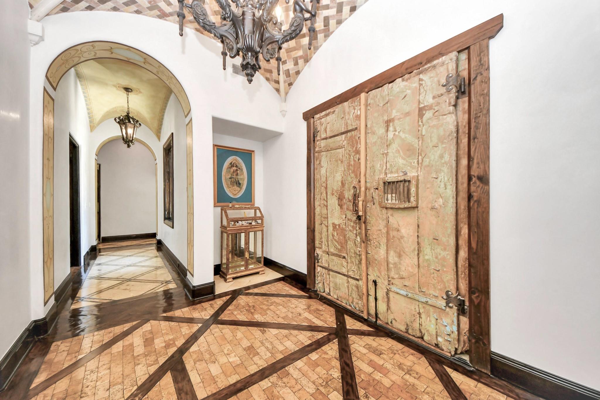 2426 Blue Lake Drive