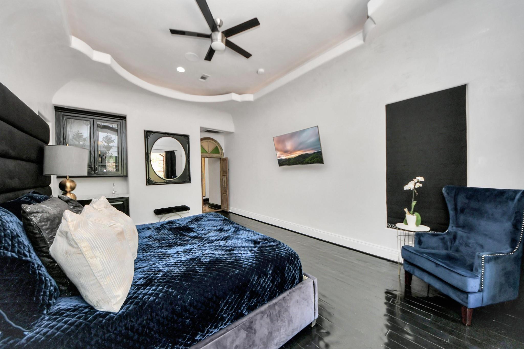 2426 Blue Lake Drive