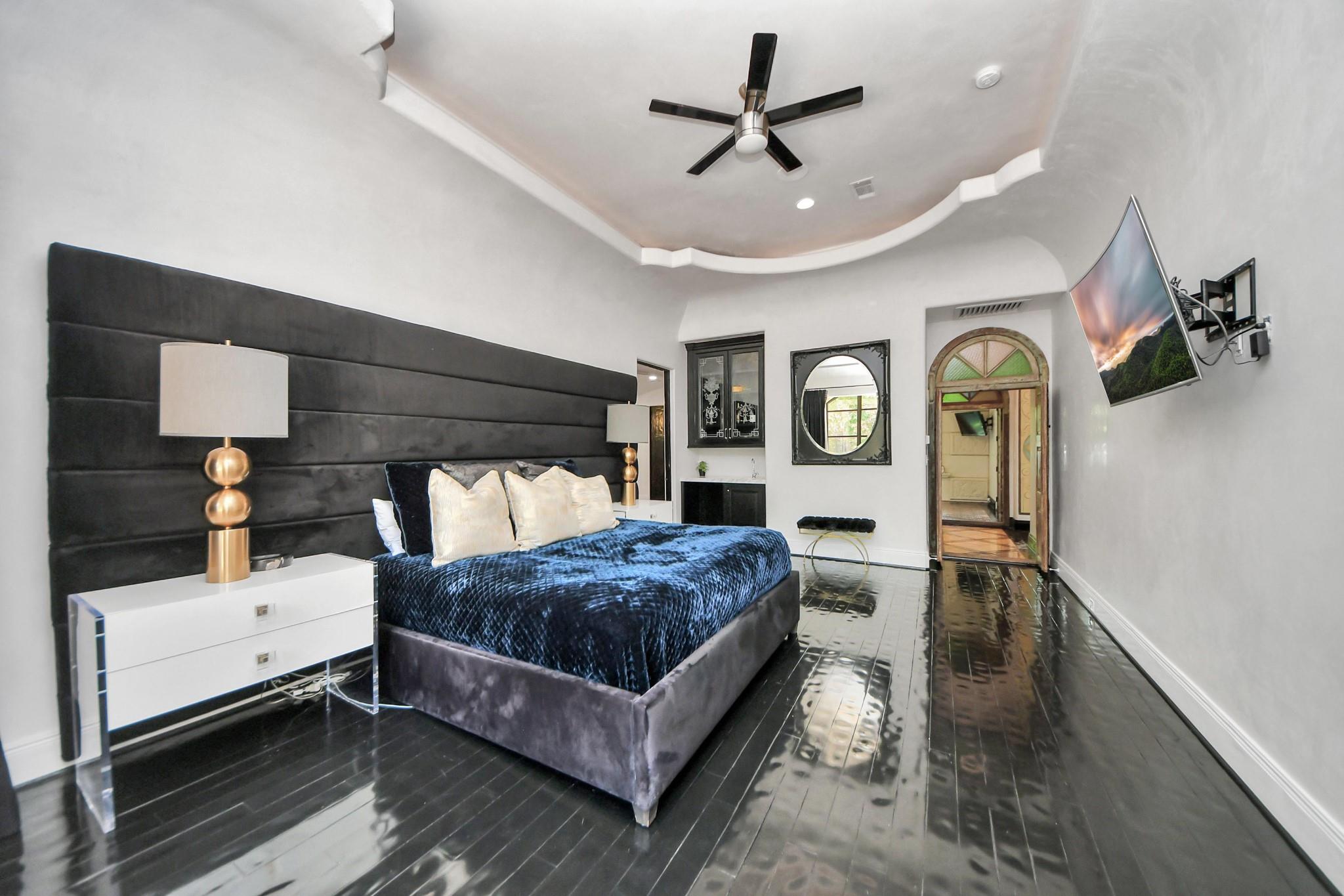 2426 Blue Lake Drive