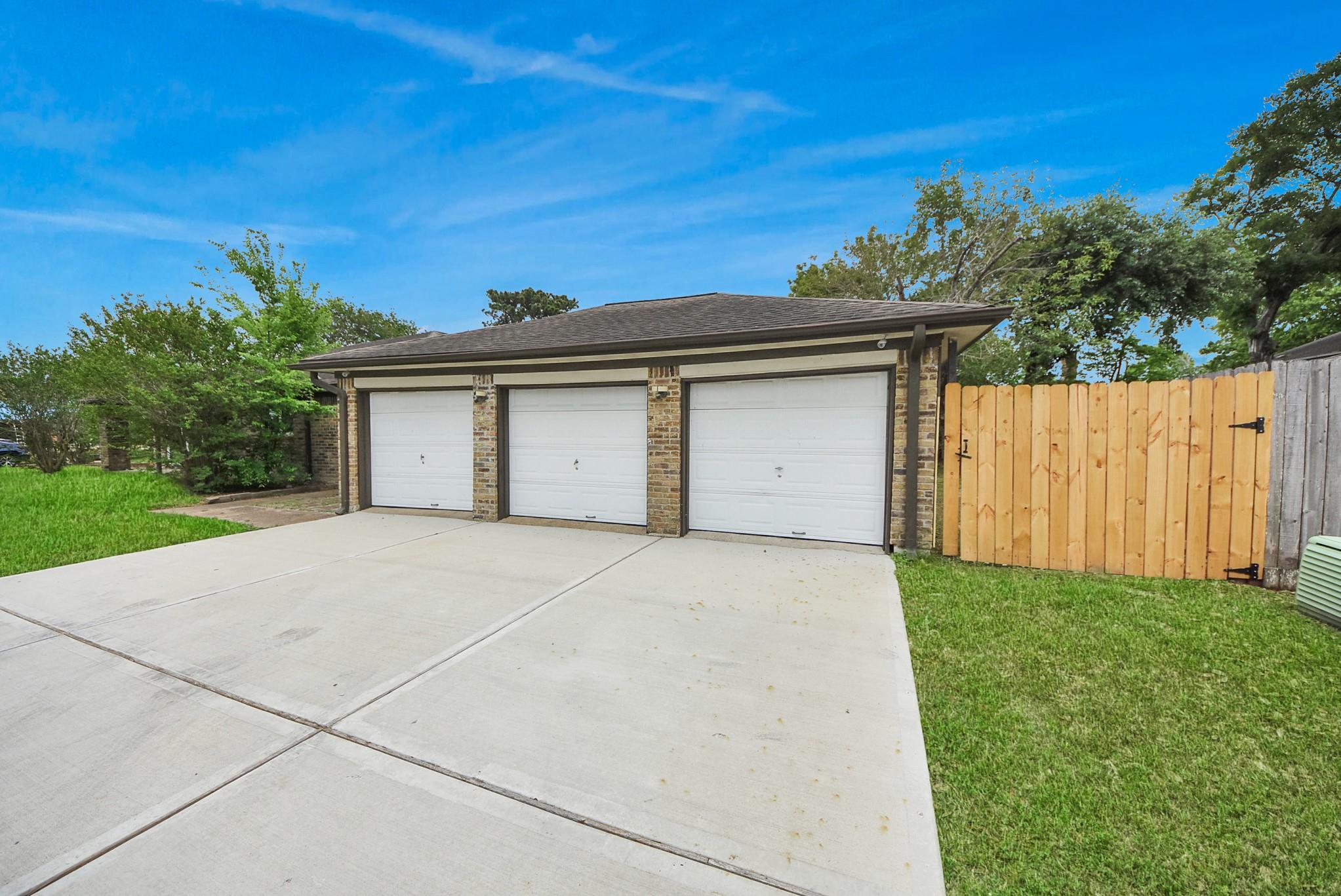 8227 Ivan Reid Drive
