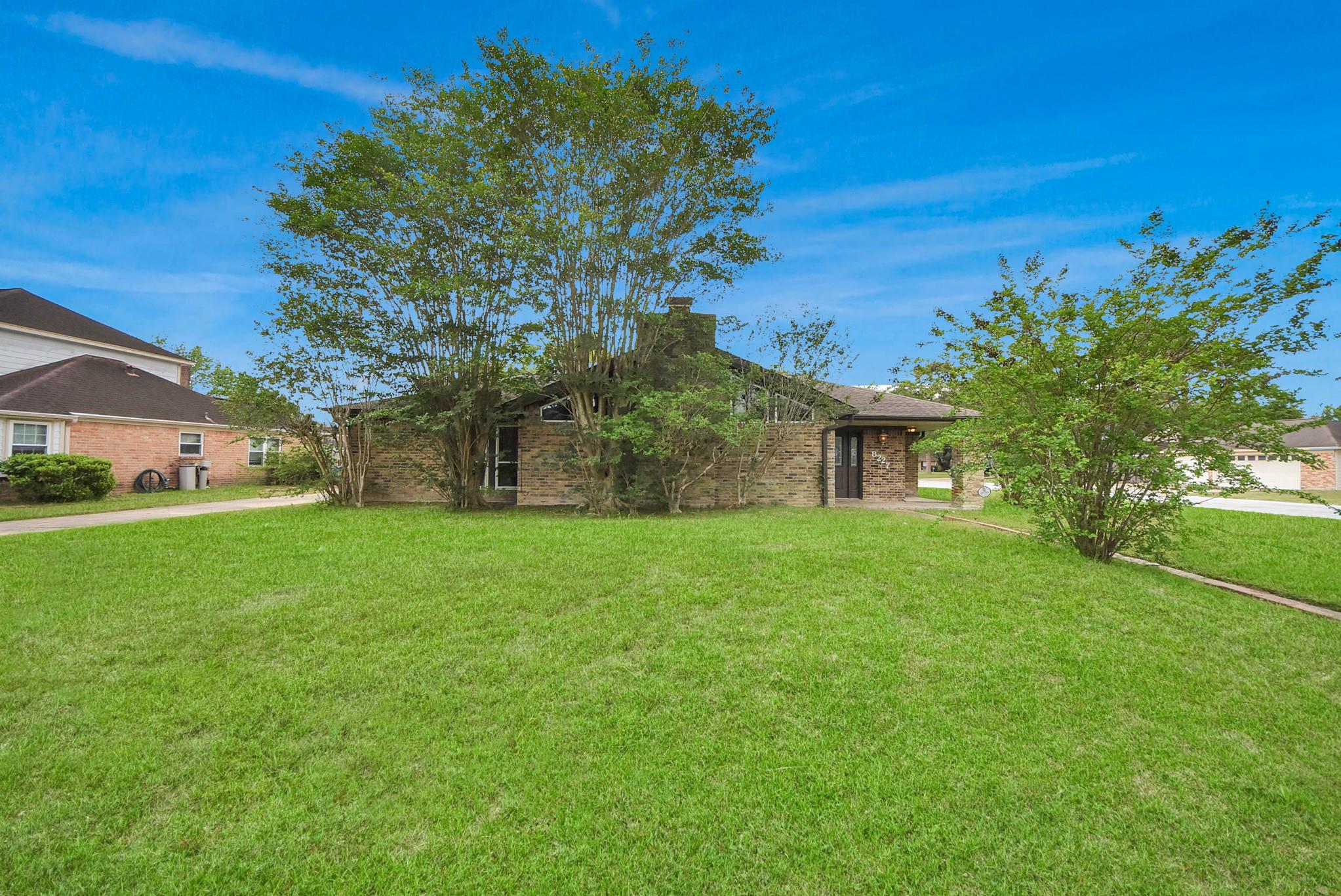 8227 Ivan Reid Drive