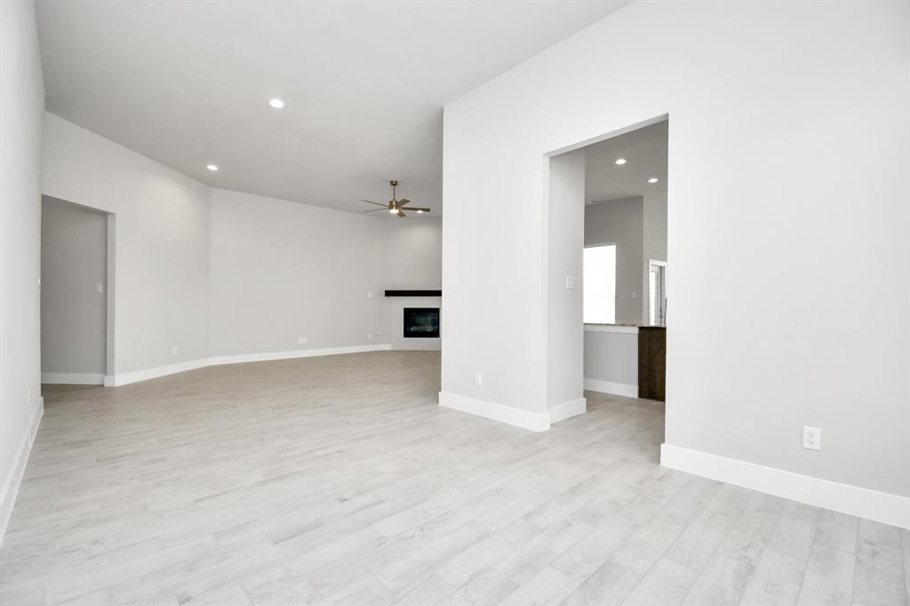 19719 Isola Breeze Drive