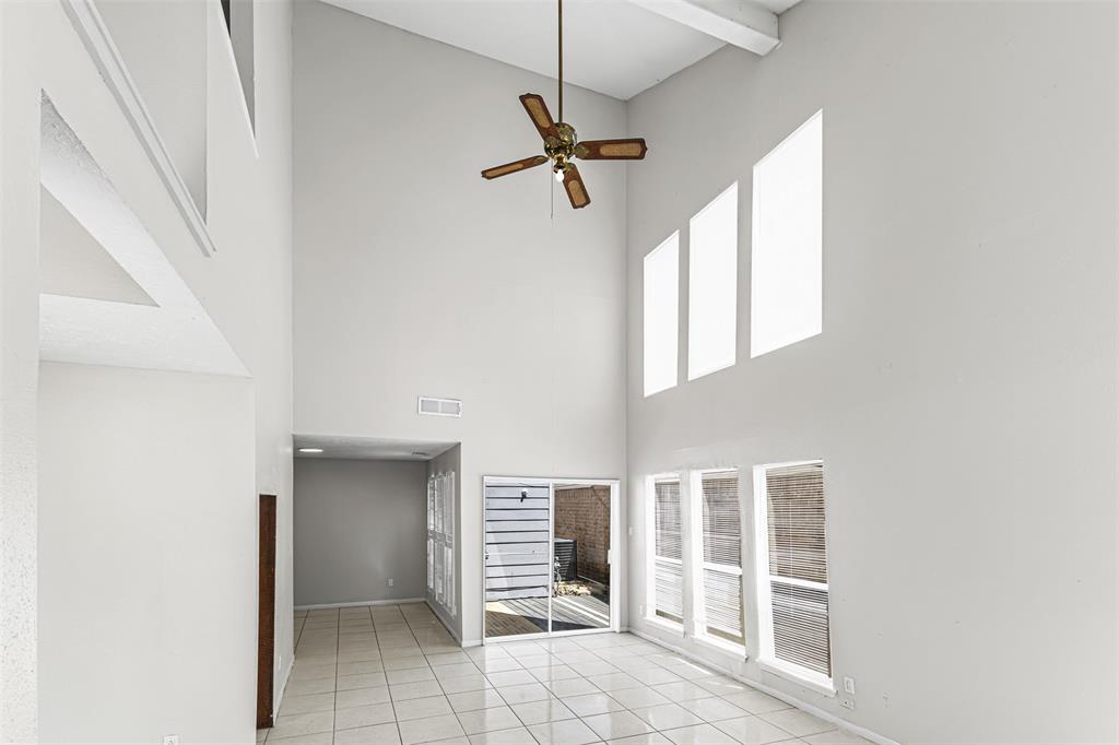 8712 Covent Garden St Street