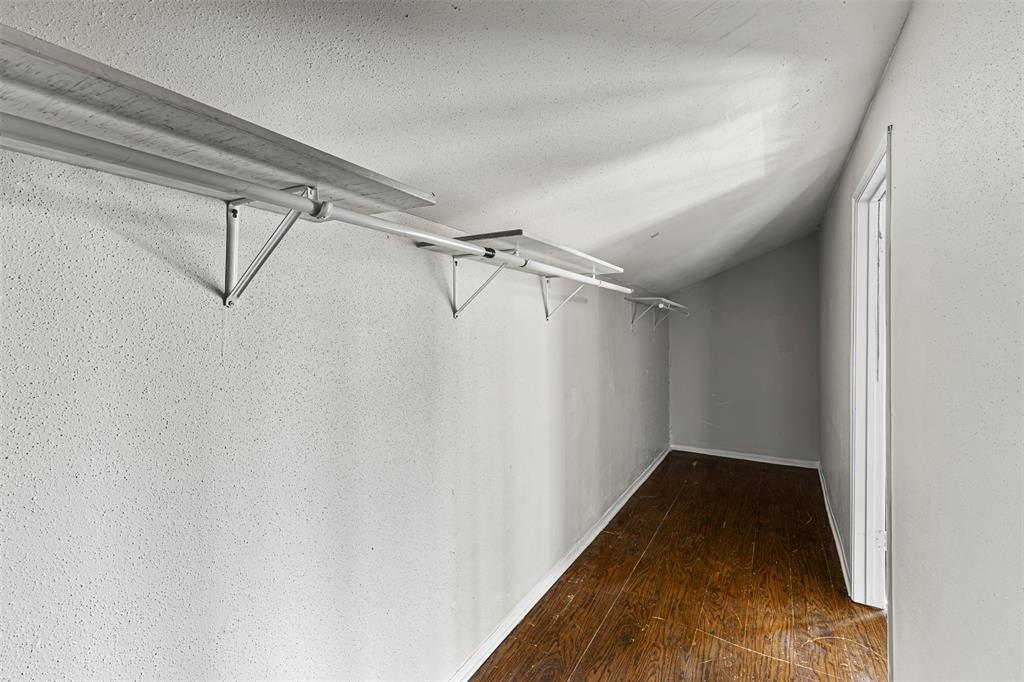 8712 Covent Garden St Street