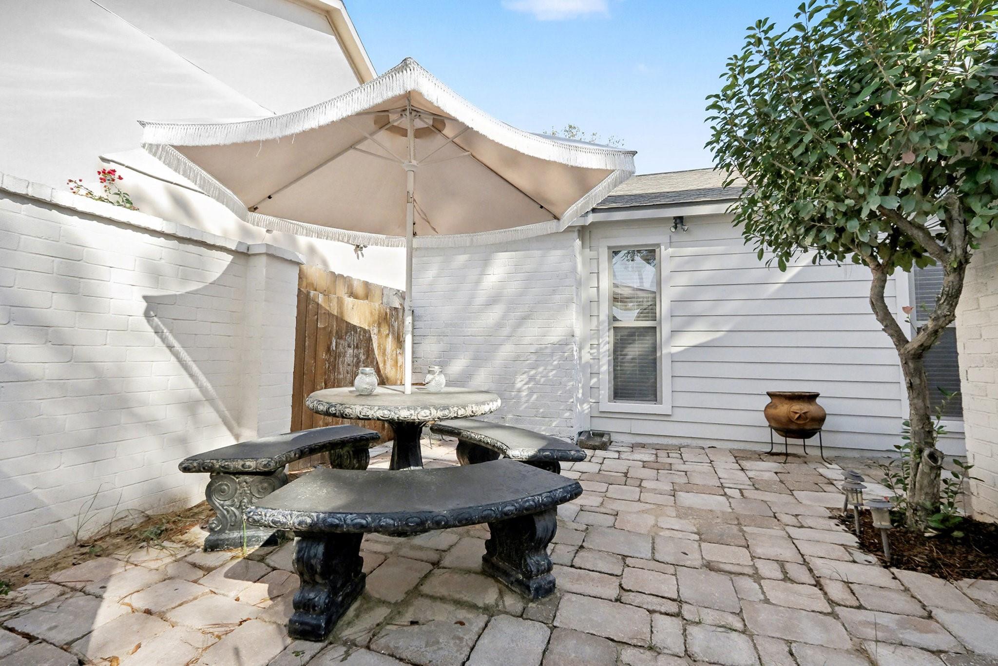 3407 South Briar Knoll Drive