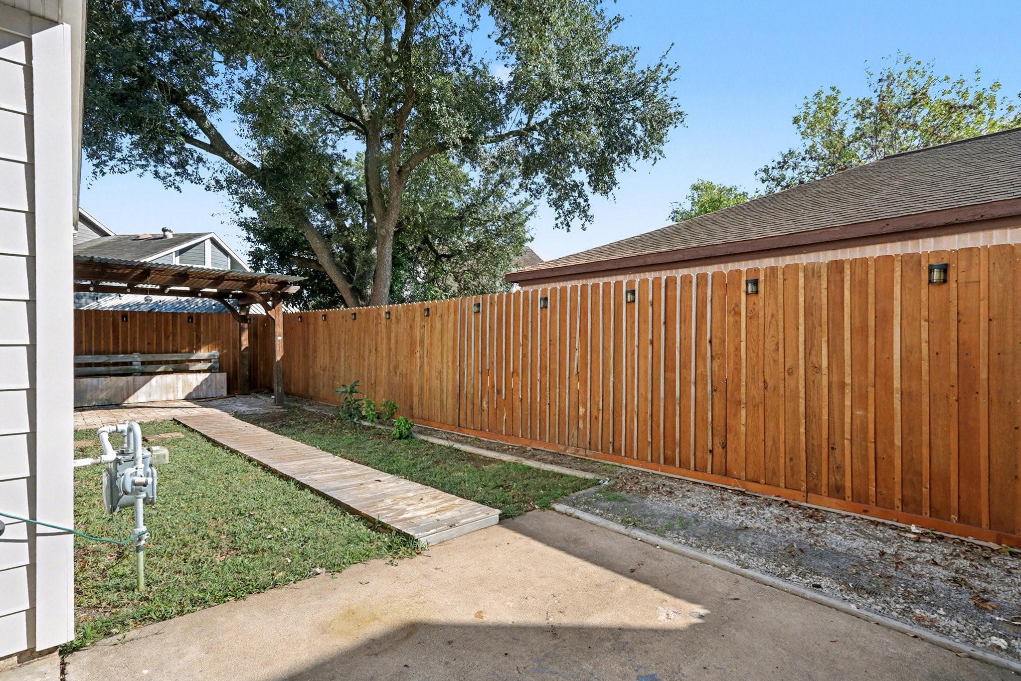 3407 South Briar Knoll Drive