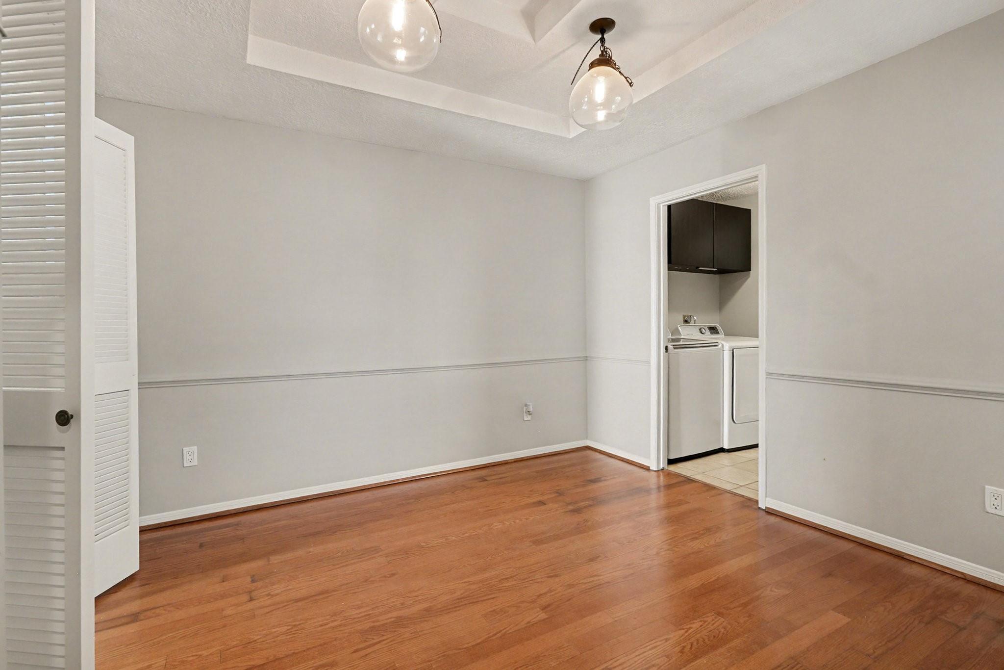 3407 South Briar Knoll Drive