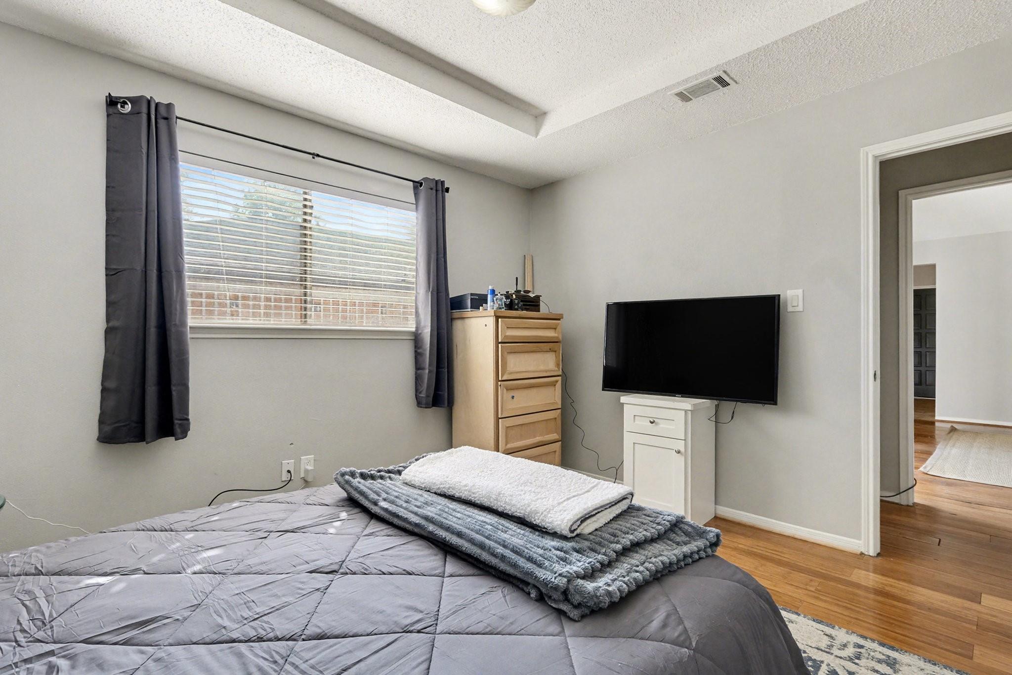 3407 South Briar Knoll Drive