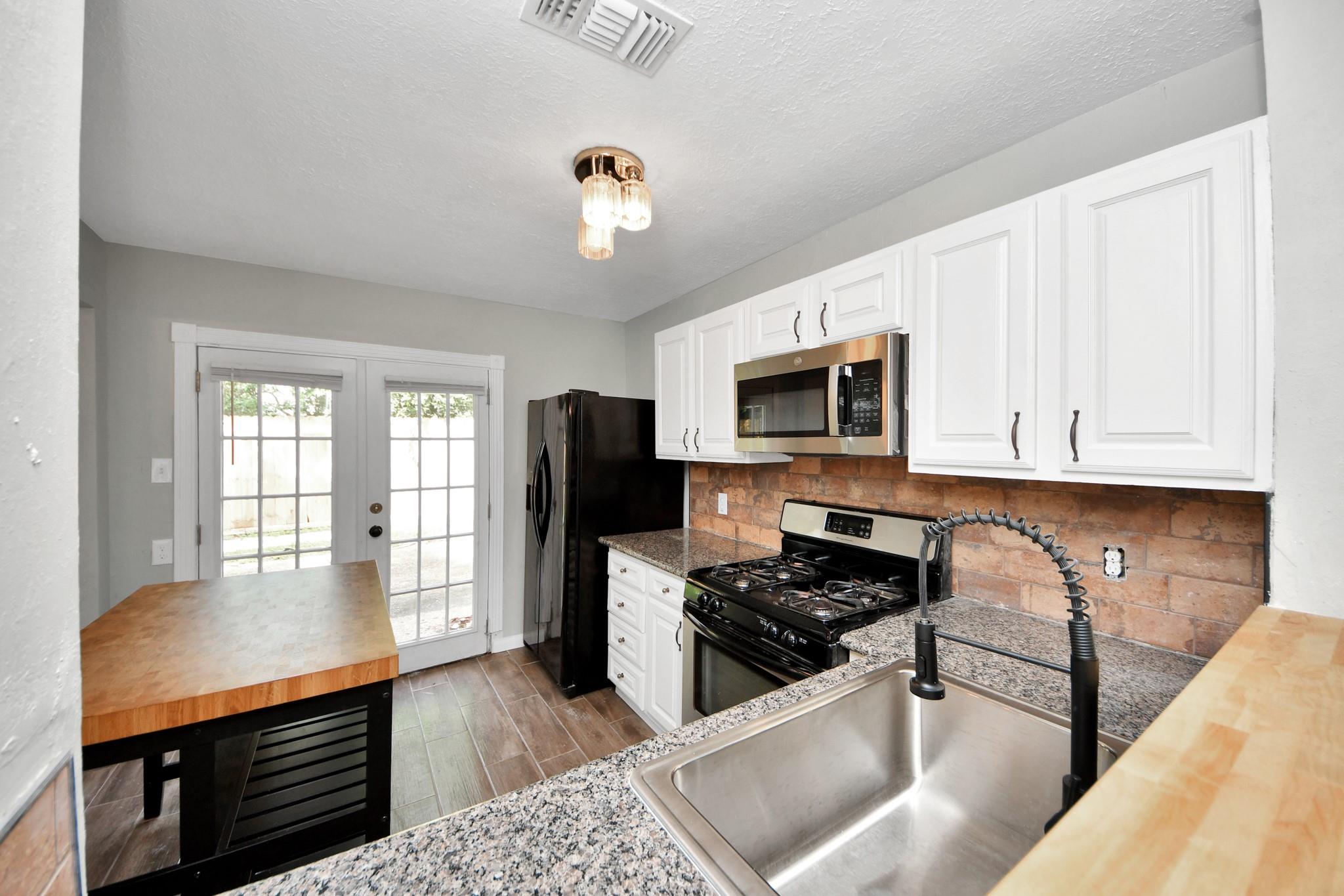 22303 Acorn Chase Drive