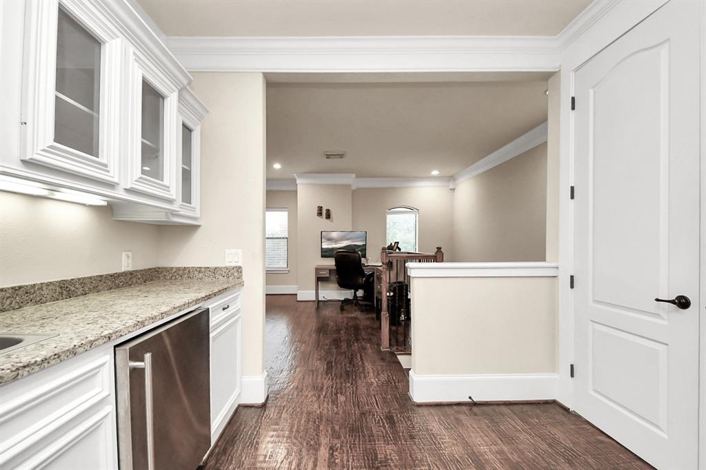 5341 Nolda Street Unit: E
