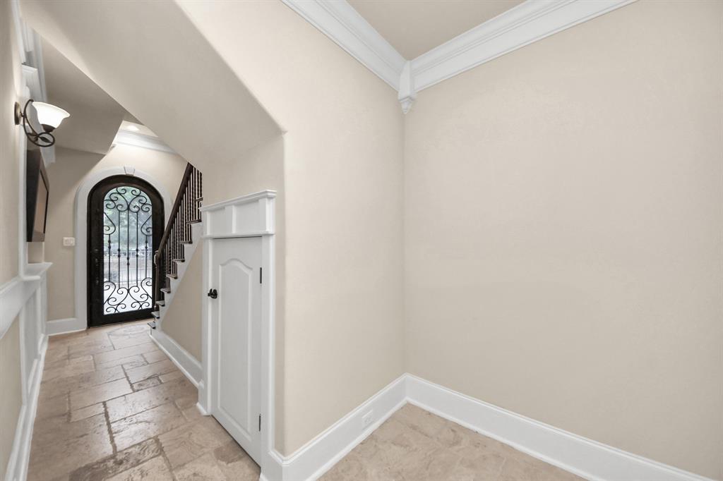 5341 Nolda Street Unit: E