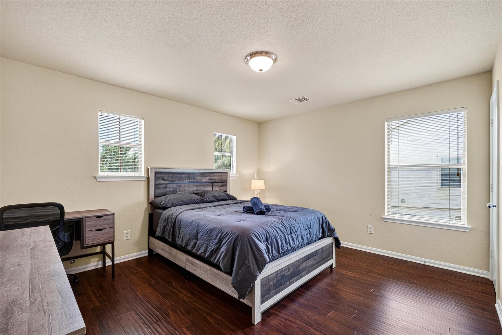 7130 Liberty Oak Court