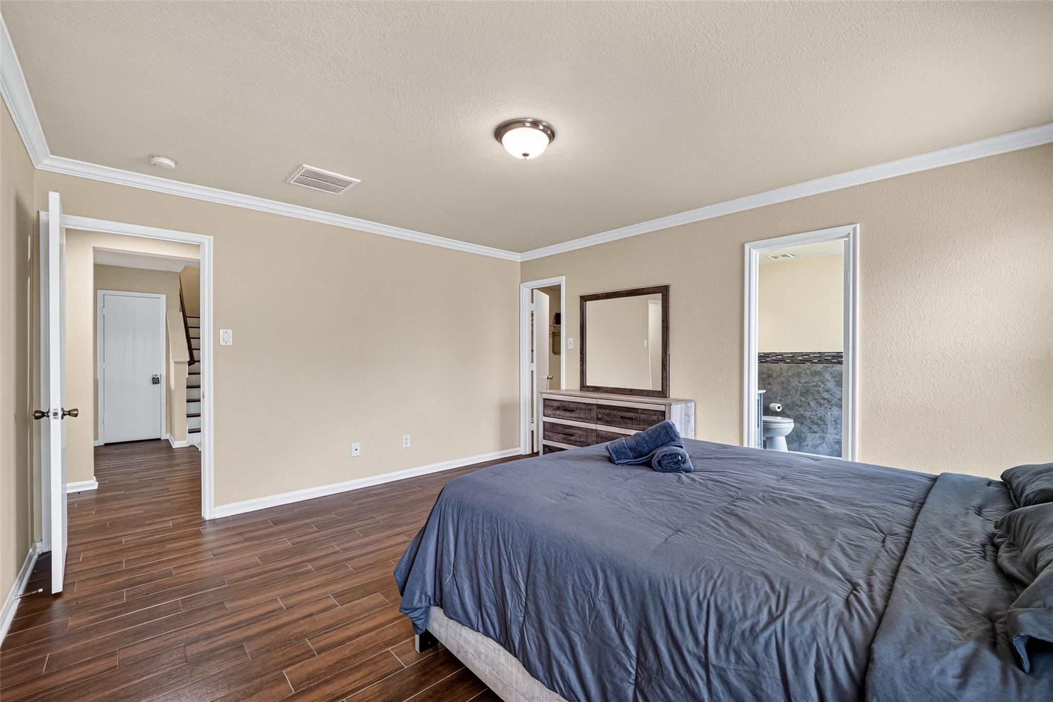 7130 Liberty Oak Court