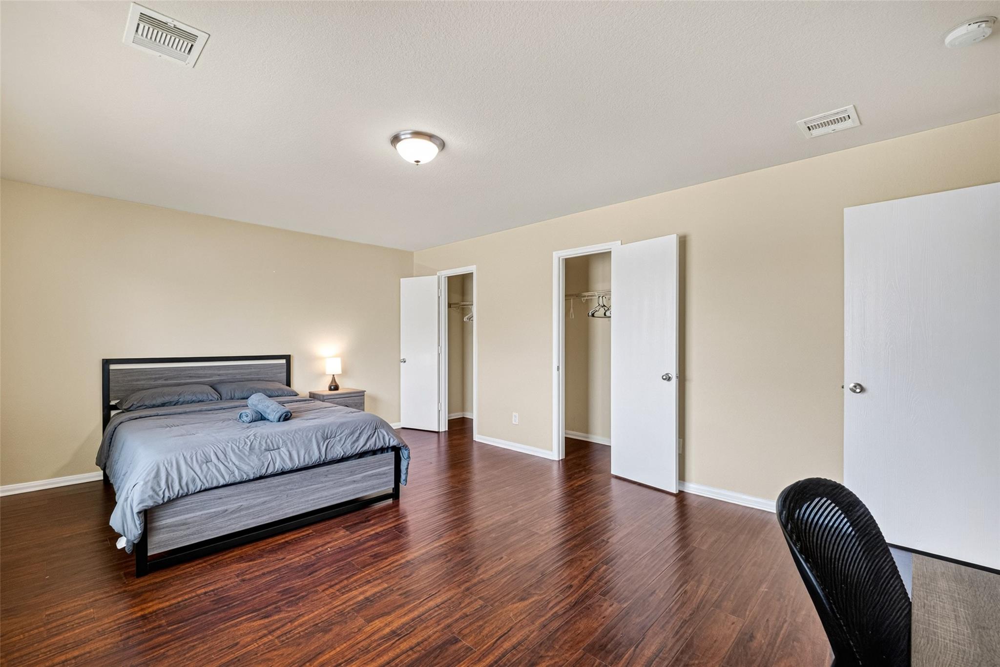 7130 Liberty Oak Court