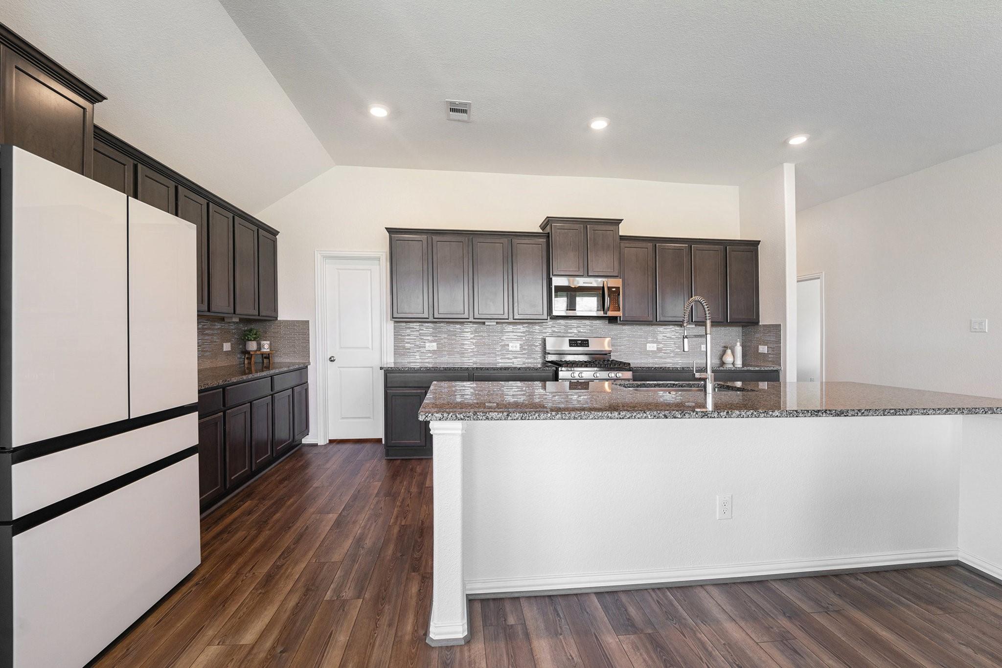 15207 Lakewood Avenue, Mont Belvieu