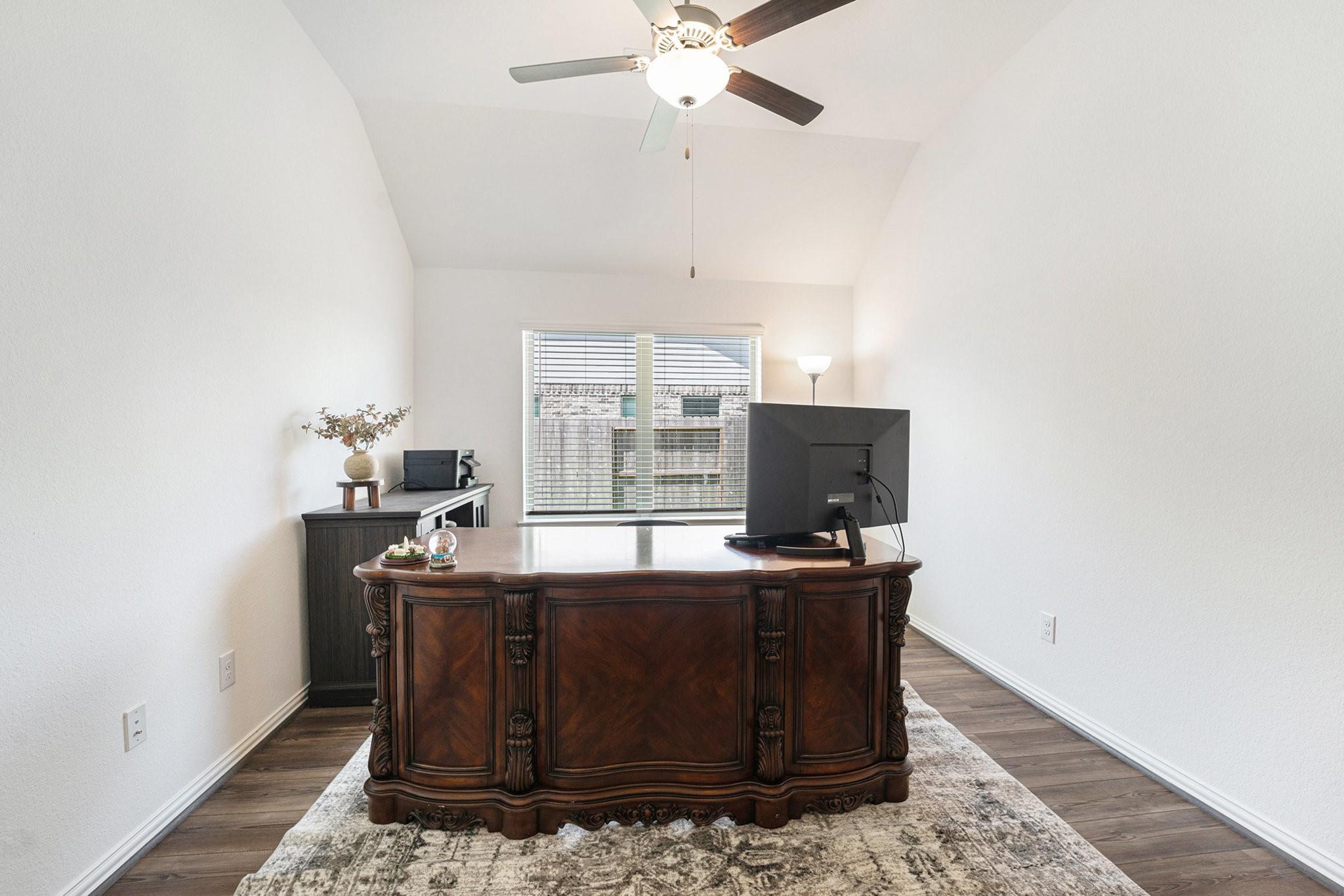 15207 Lakewood Avenue, Mont Belvieu