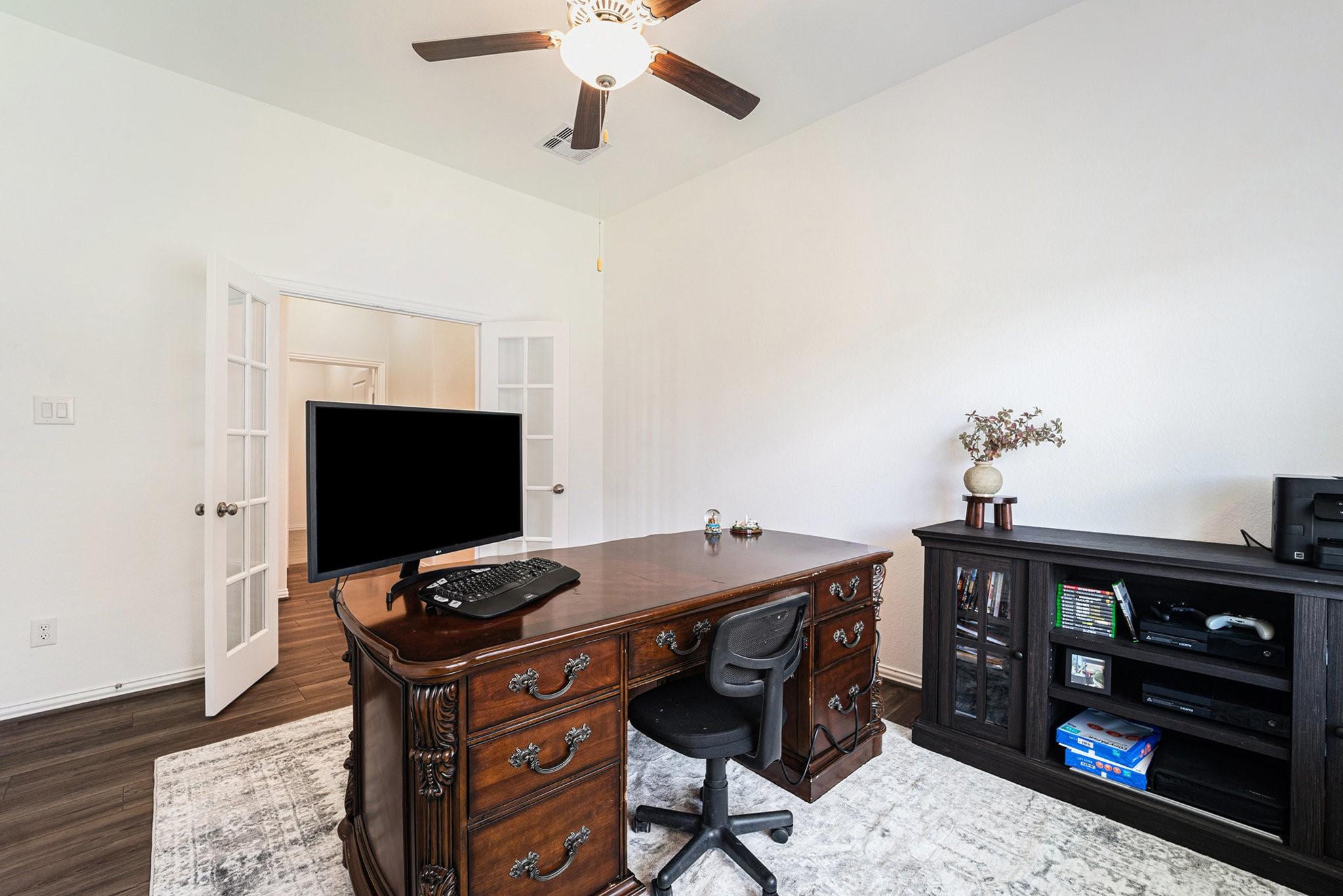 15207 Lakewood Avenue, Mont Belvieu